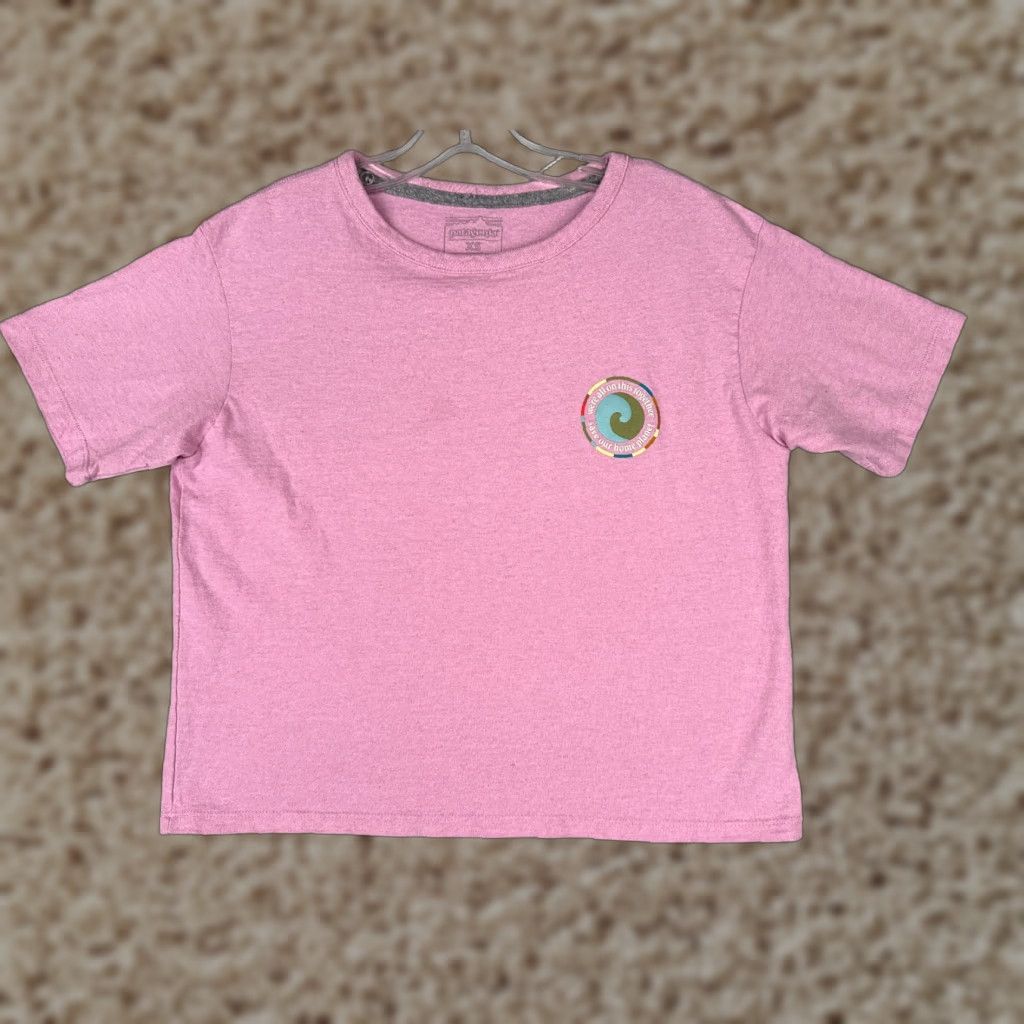 Patagonia Patagonia Shirt Women XS Pink Short Sleeve Crew Cotton Blend Cropped T-Shirt Size XS / US 0-2 / IT 36-38 - 1 Thumbnail