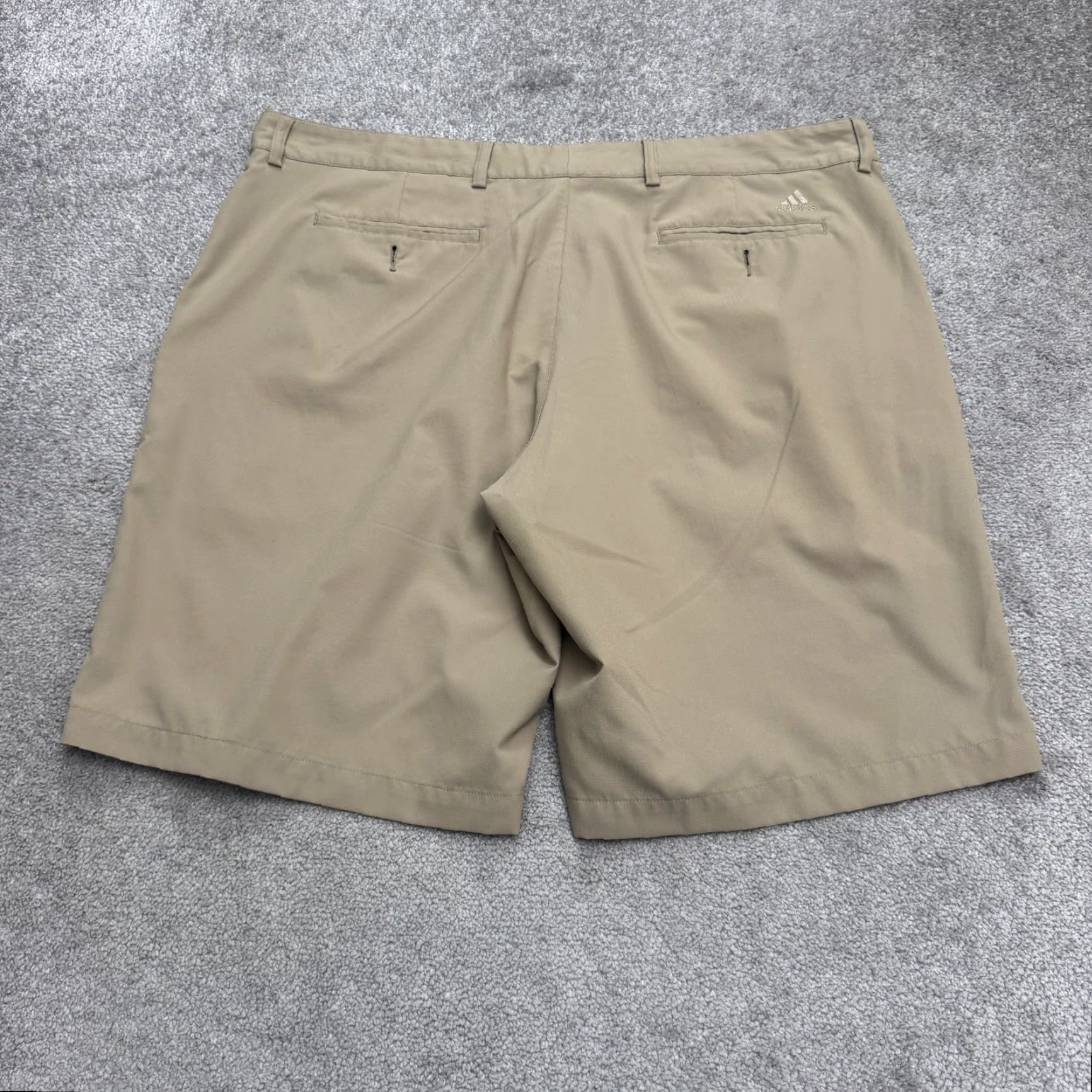 Adidas Adidas Golf Performance Chino Shorts Mens 42 Khaki Brown Flat Front Outdoor Prep Size US 42 / EU 58 - 2 Thumbnail