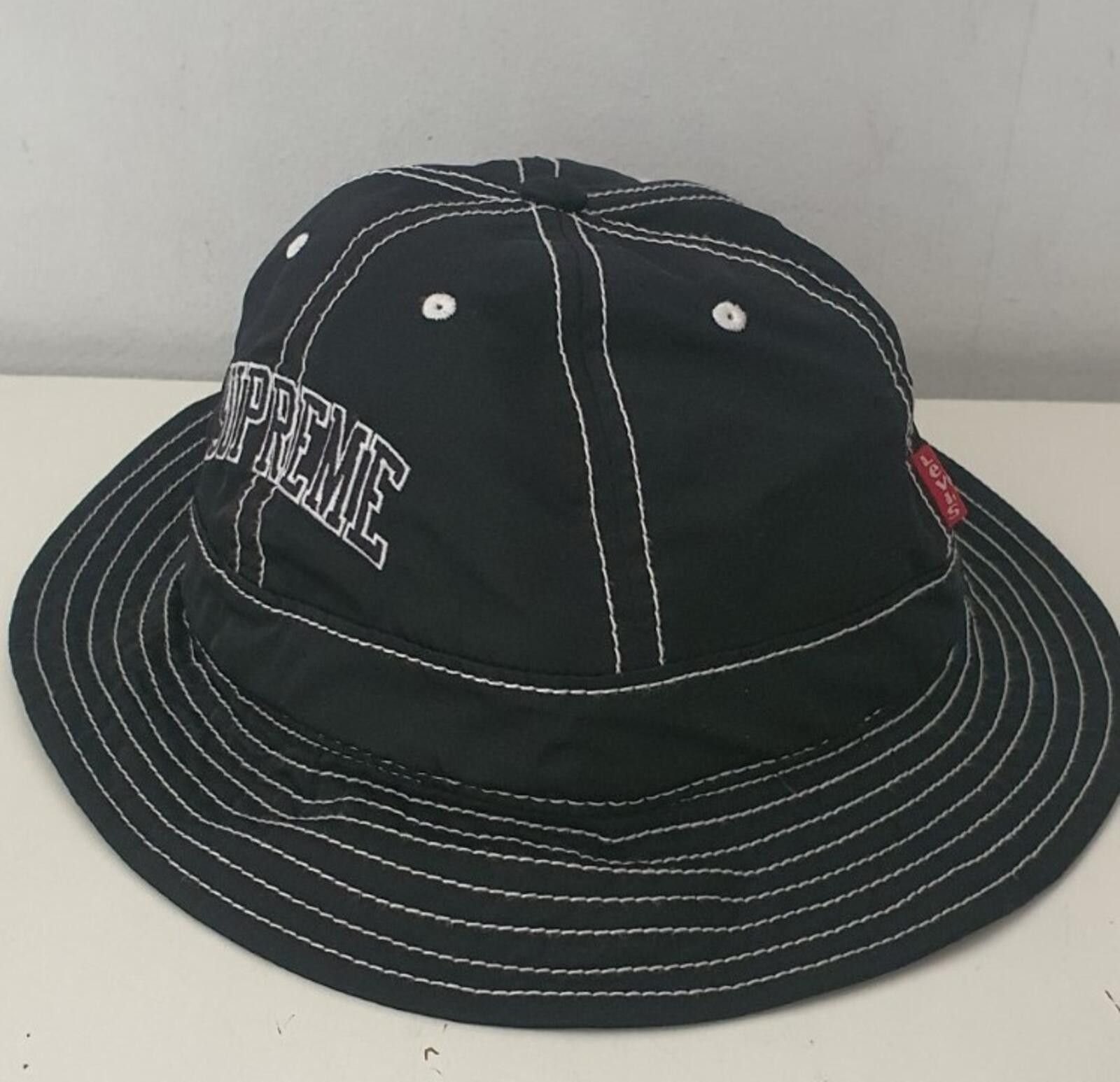 Levi's × Supreme Supreme Levi's Nylon Bell Hat Chocolate Chip Camo