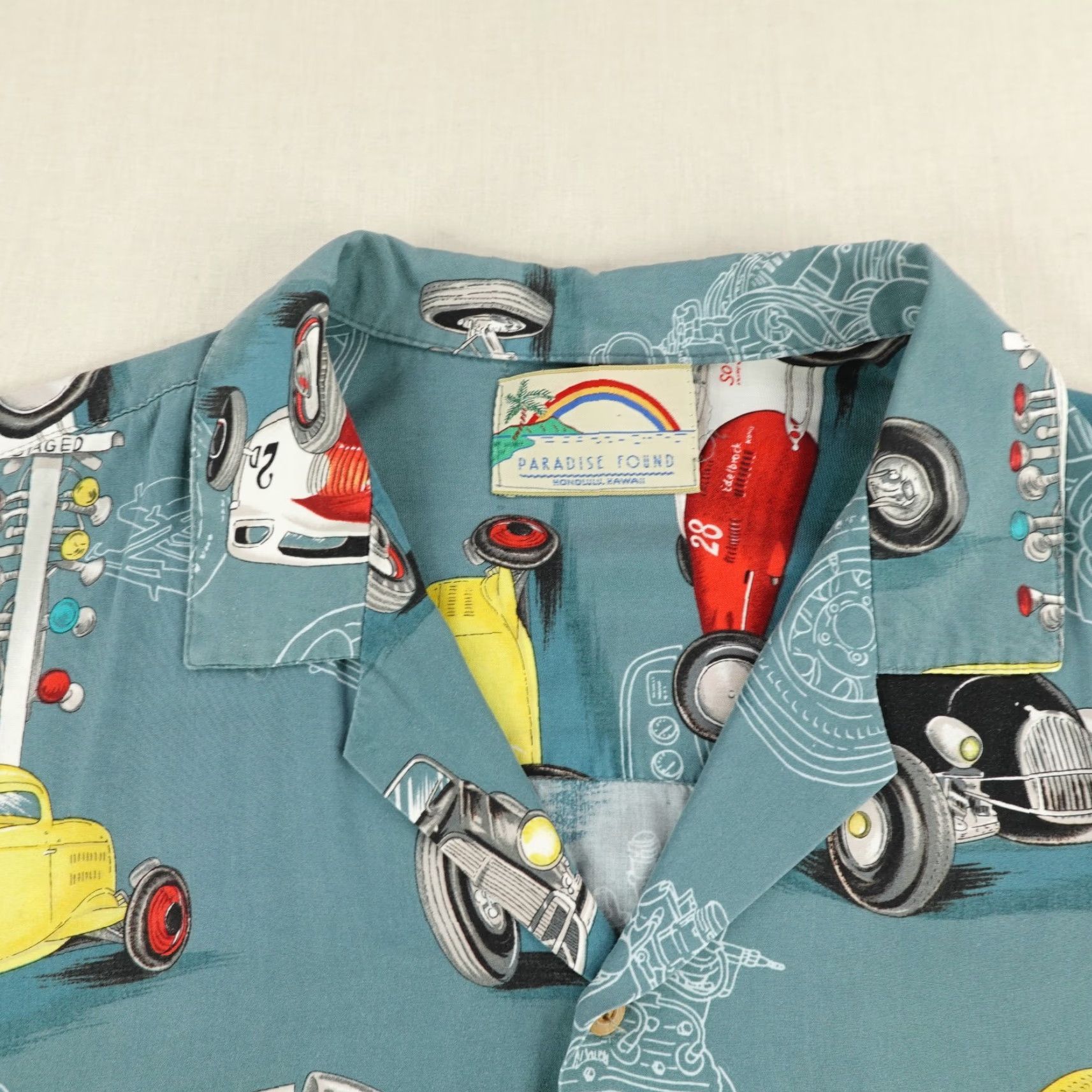 Paradise Found Vintage Paradise Found Shirt Mens XL Blue Hawaiian Classic Cars Aloha Button Up Size US XL / EU 56 / 4 - 2 Thumbnail