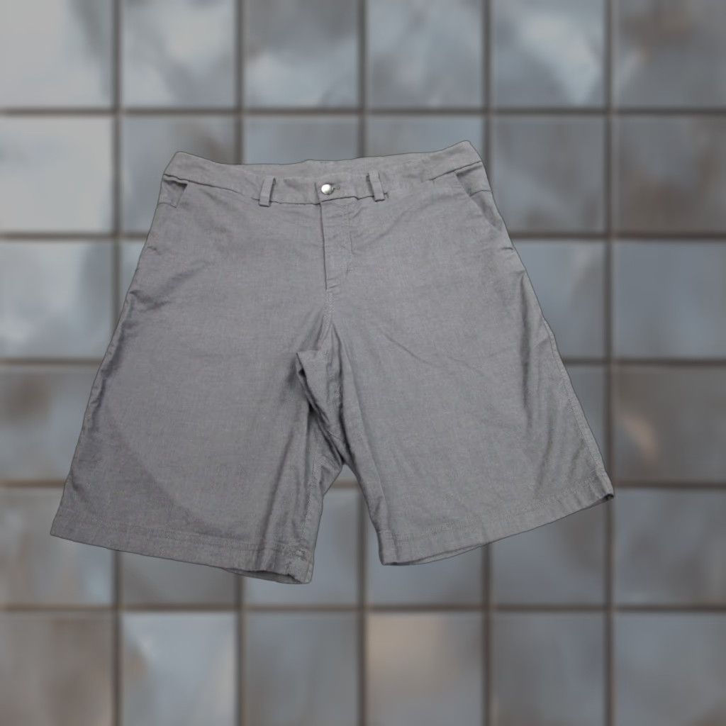 Lululemon Shorts Mens 36 Gray Chino Stretch Casual Zip Pocket Golf Walking