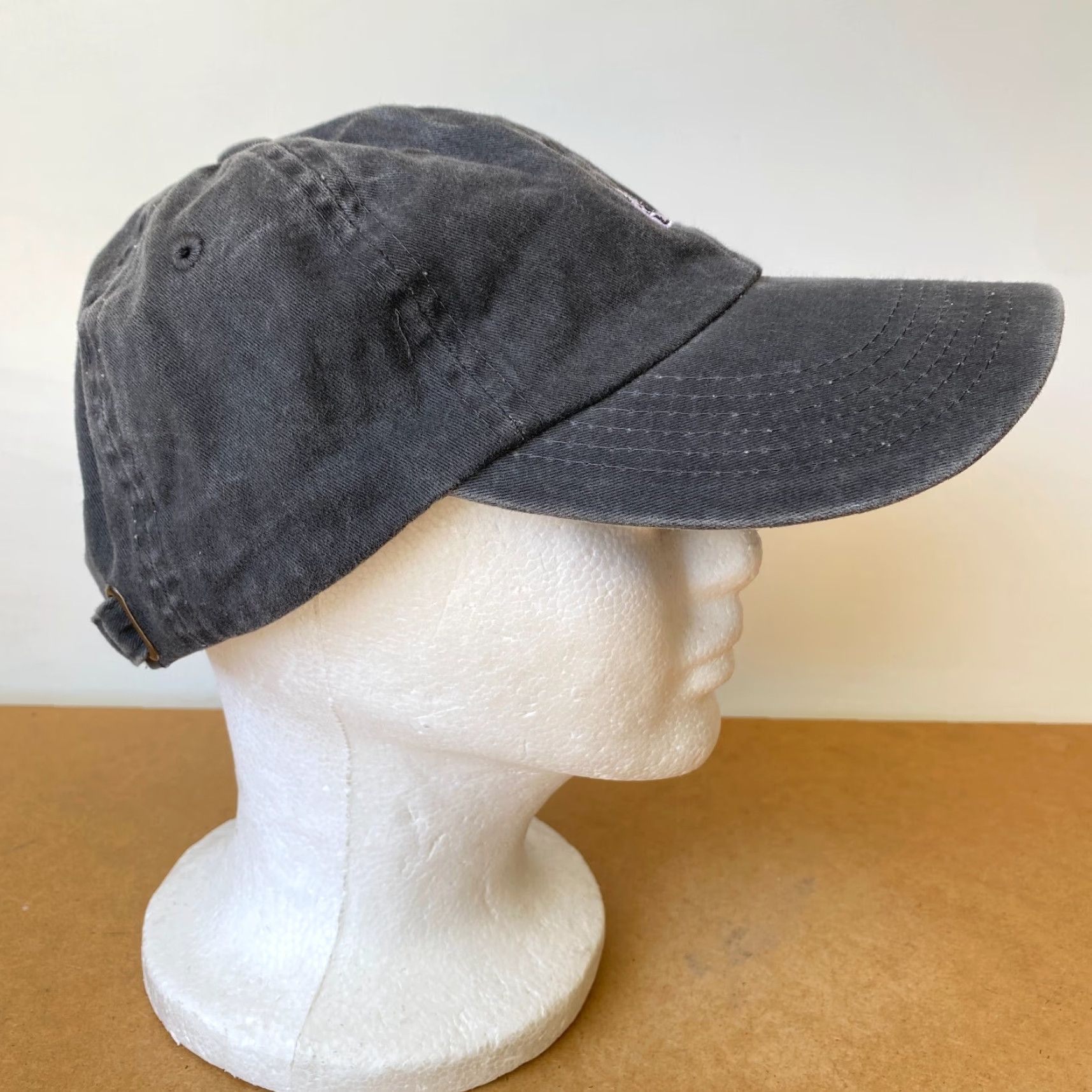 Vintage VINTAGE Upper Park Clothing Str​apback Dad Hat Faded Black Embroidered Logo Size US M / EU 48-50 / 2 - 5 Thumbnail