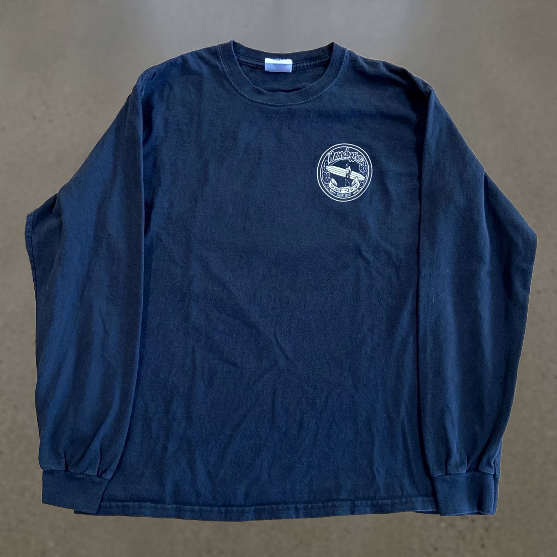 Vintage VINTAGE Moondoggies OG Beach Club Mens T Shirt Long Sleeve Crew Neck S Black 90s Beach California Grunge Distressed Size US S / EU 44-46 / 1 - 1 Thumbnail