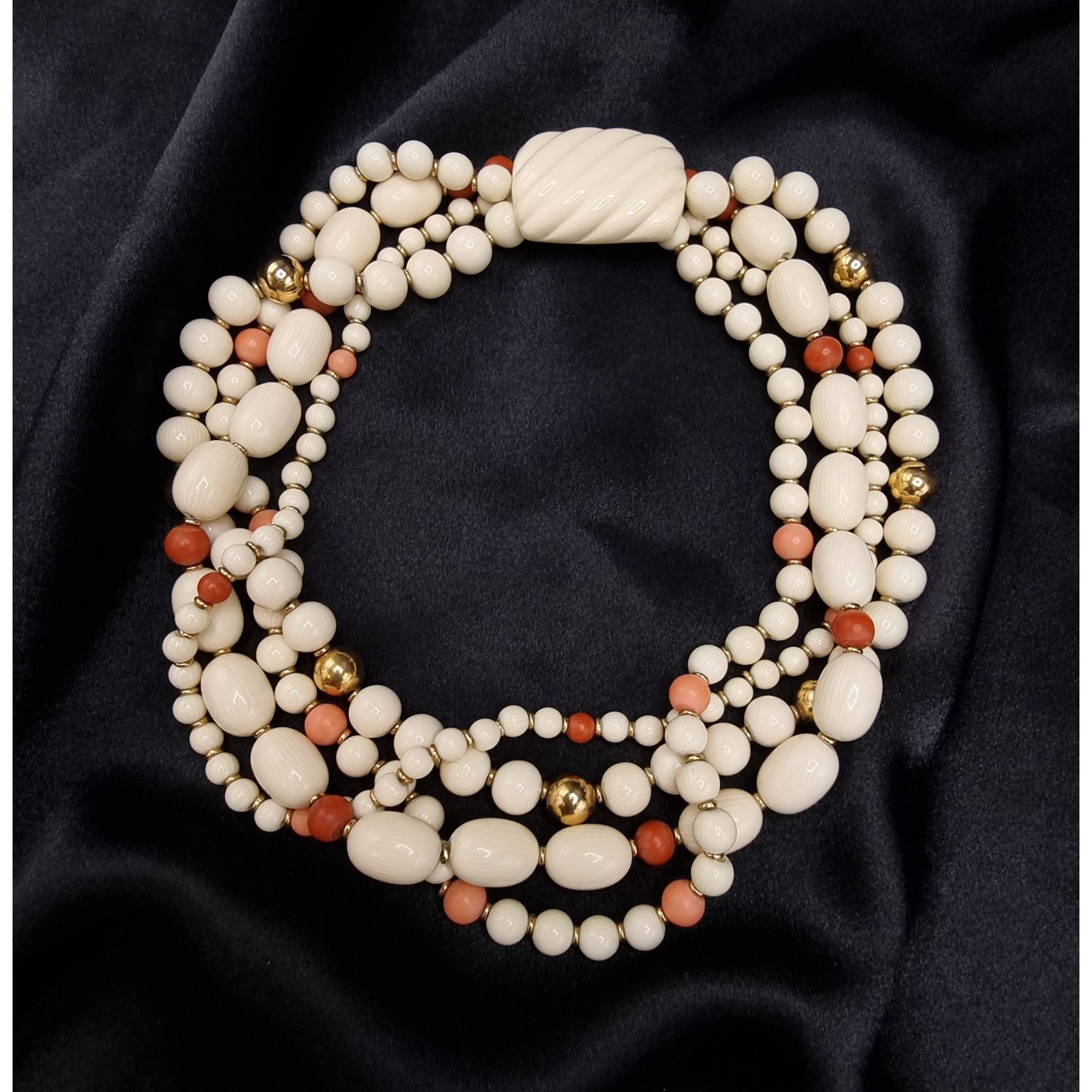 Vintage Vintage 1980s NAPIER Signed Multi-Strand Beaded Statement Ne Size ONE SIZE - 2 Thumbnail