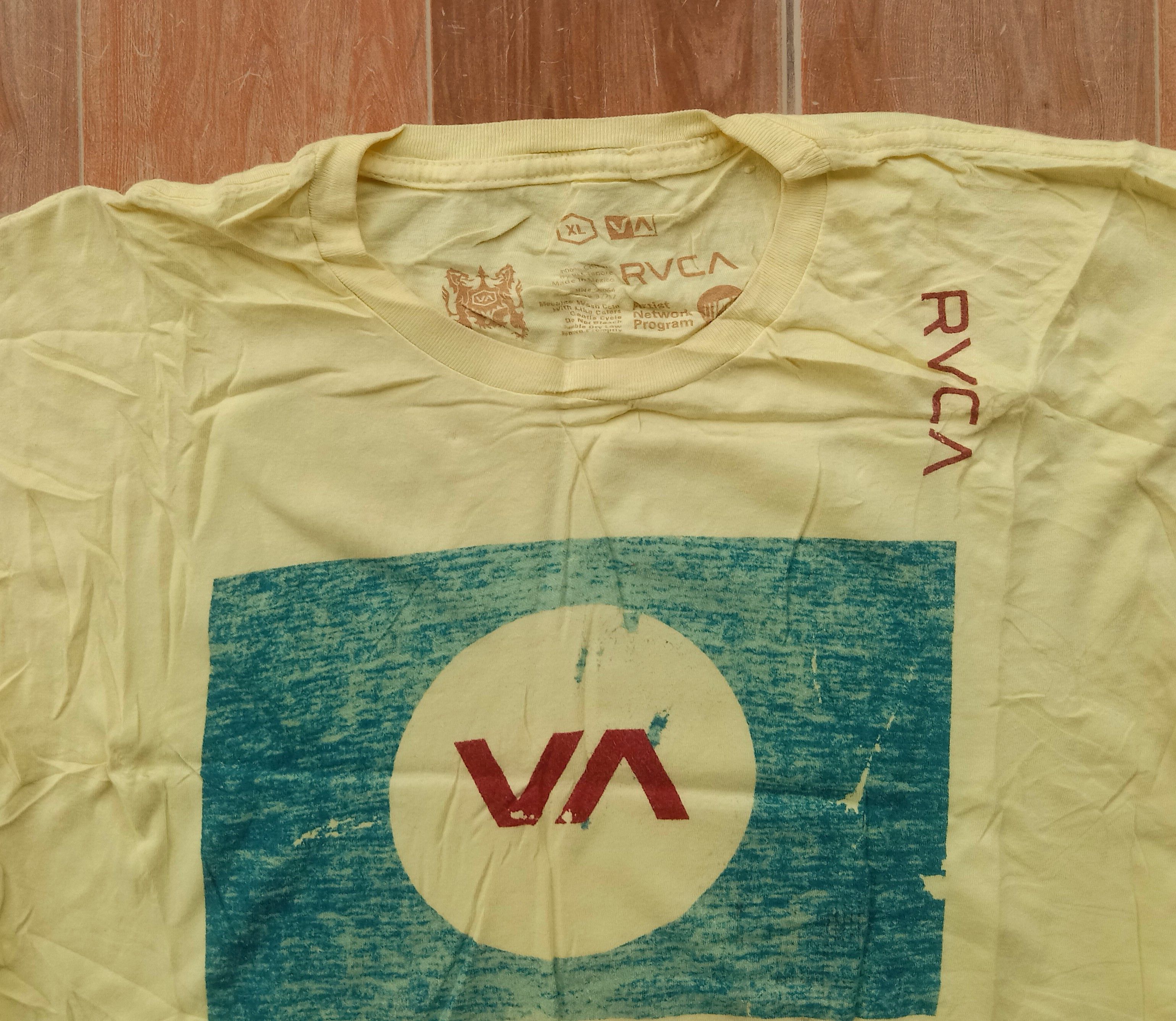 RVCA Rvca Tee Size US XL / EU 56 / 4 - 2 Thumbnail