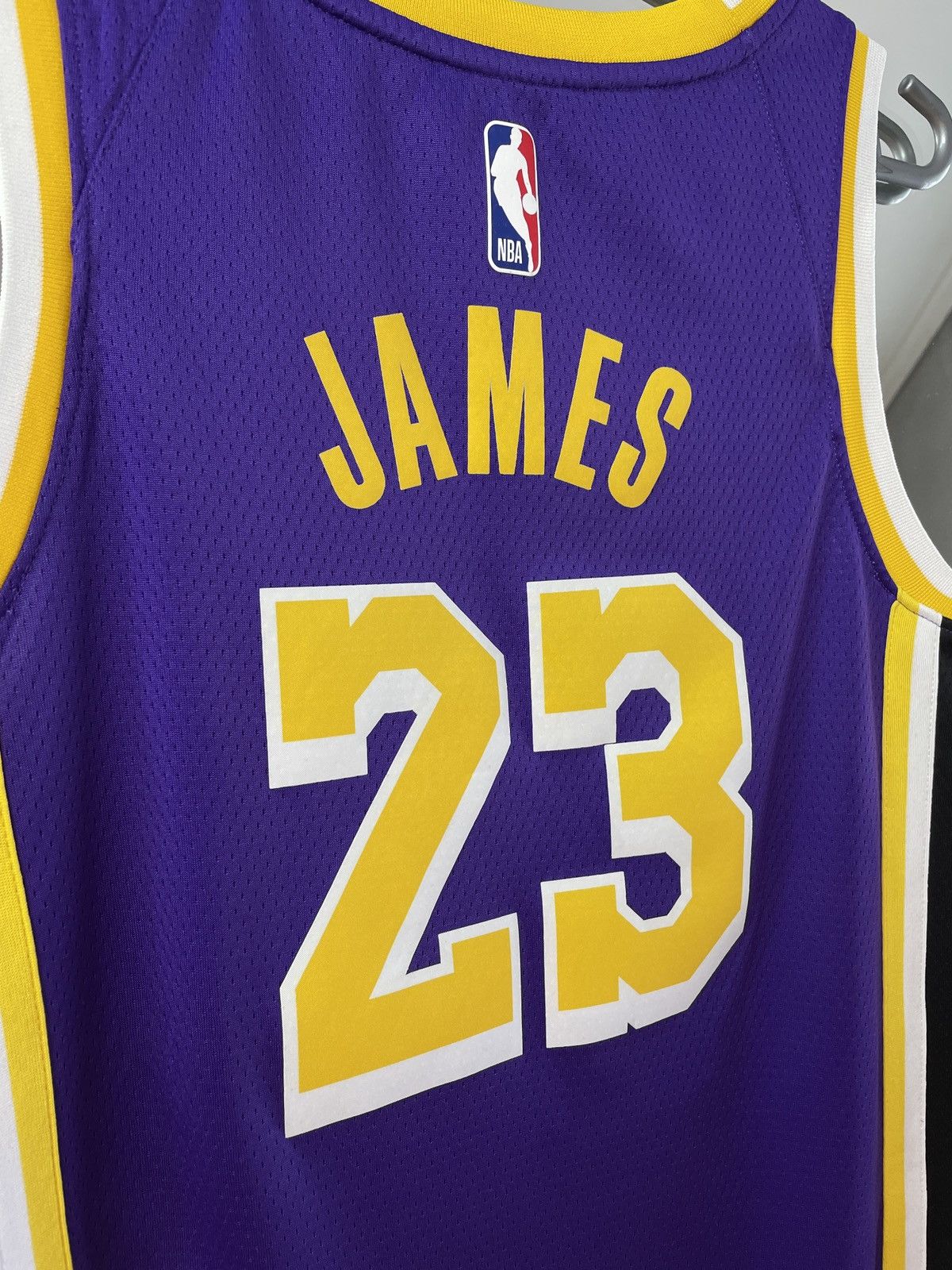 NBA Vintage Nike Lakers Lebron James 23 NBA Jersey Tee Shirt Size US S / EU 44-46 / 1 - 8 Thumbnail