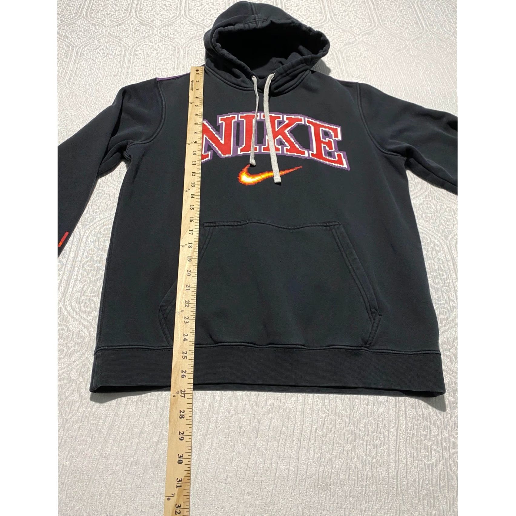 Nike Nike Hoodie Mens M Black Graphic Print 8-Bit Pixel Fire NYC 25 Streetwear Pullover Hooded Kangaroo Pocket Size US M / EU 48-50 / 2 - 5 Thumbnail