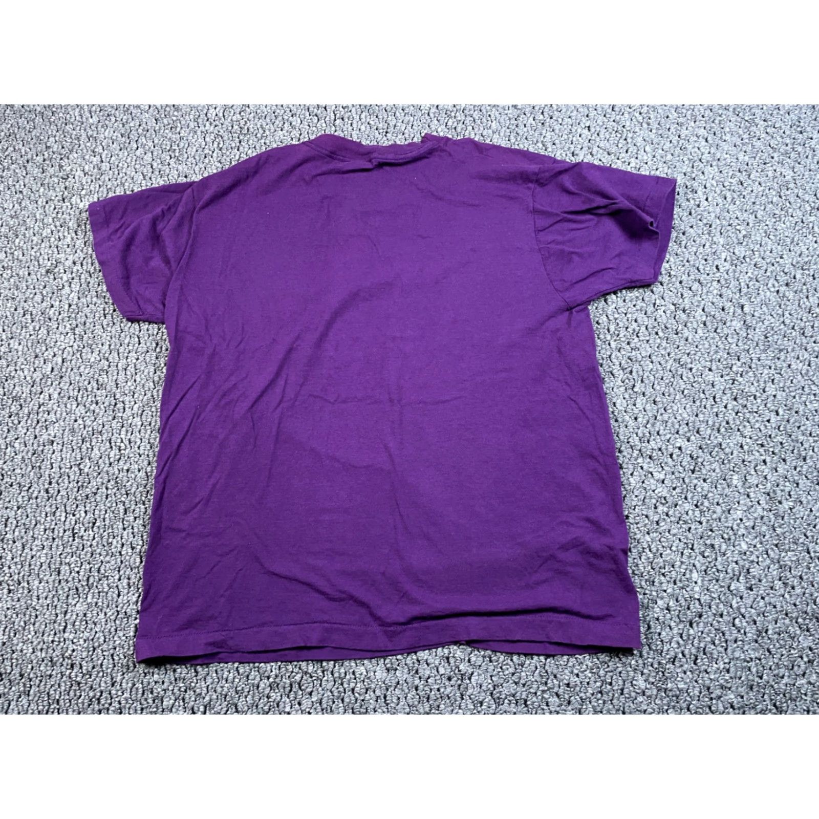 Fruit Of The Loom VINTAGE Fruit of the Loom 80s Pocket T-Shirt Adult XL Purple Single Stitch Retro Mens Size US XL / EU 56 / 4 - 2 Thumbnail