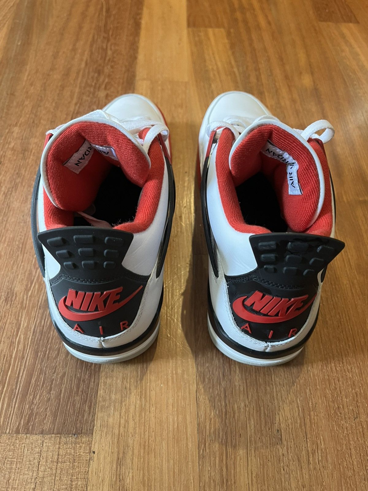 Jordan Brand Air Jordan 4 Retro OG Fire Red Size US 11 / EU 44 - 4 Thumbnail