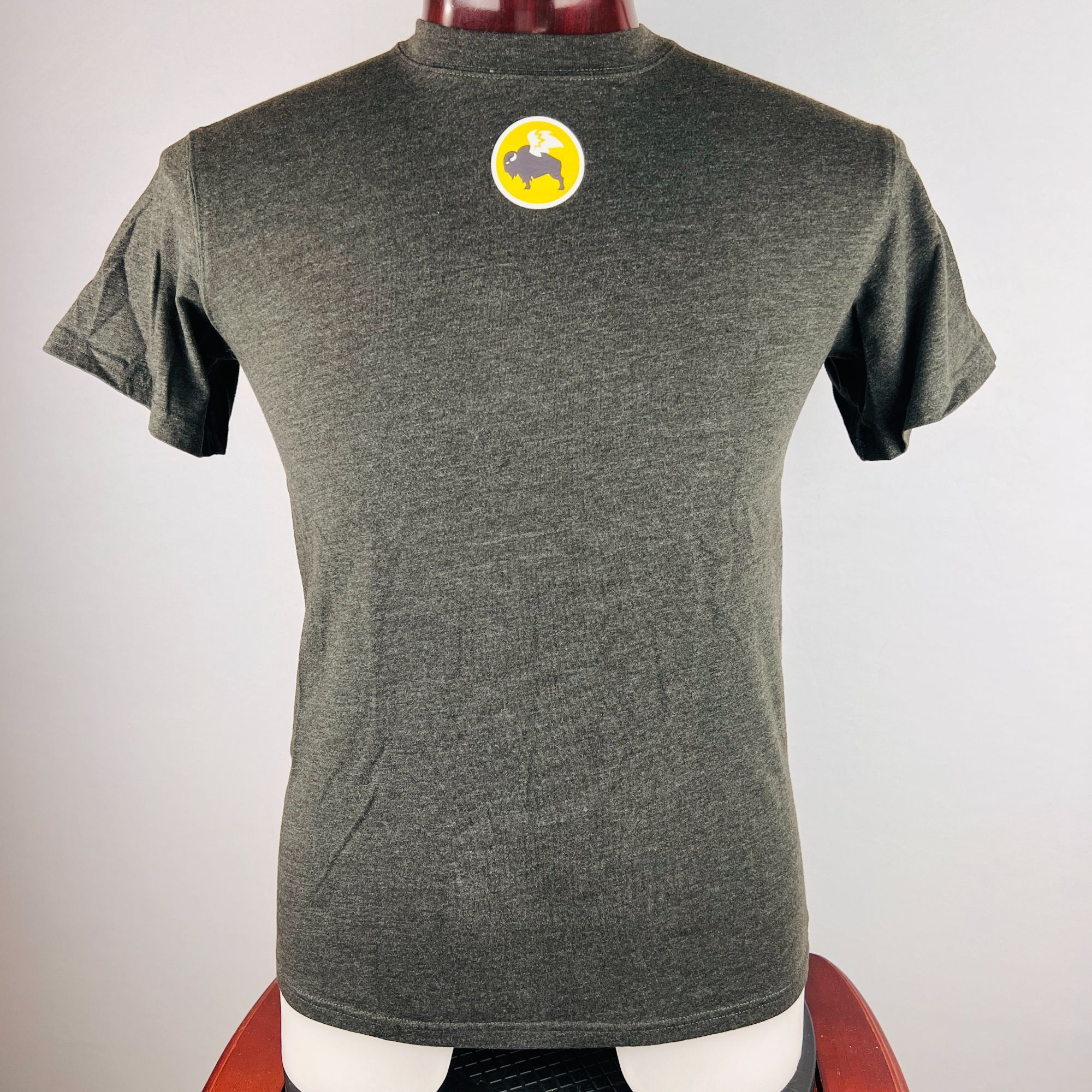 Other Buffalo Wild Wings Take It To The House M T-Shirt Shirt Size US M / EU 48-50 / 2 - 1 Thumbnail