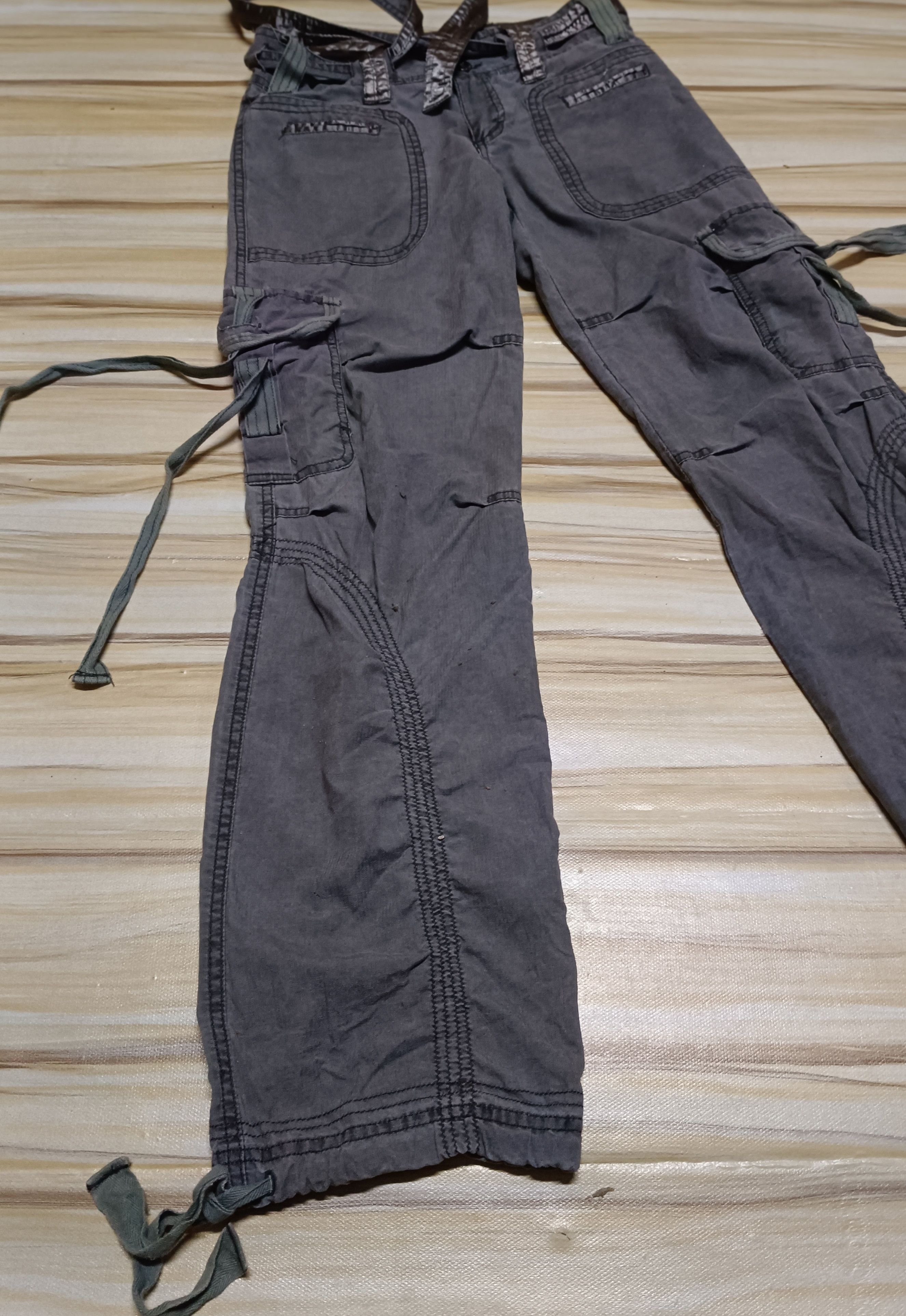 14th Addiction × If Six Was Nine × Le Grande Bleu (L.G.B.) Japanese Y2K Distressed Flare Cargo Pants Size US 29 - 4 Thumbnail