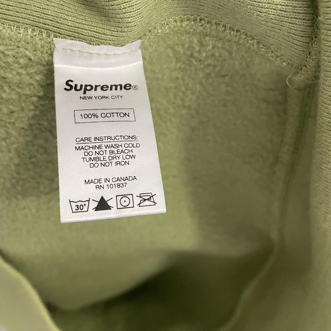 Supreme Supreme Embossed Hoodie Size US M / EU 48-50 / 2 - 6 Thumbnail