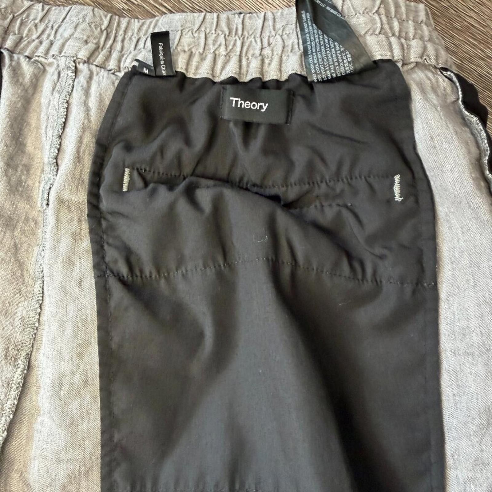 Theory Theory Men Shorts Light Gray Size Medium Premium Casual Size US 32 / EU 48 - 8 Thumbnail