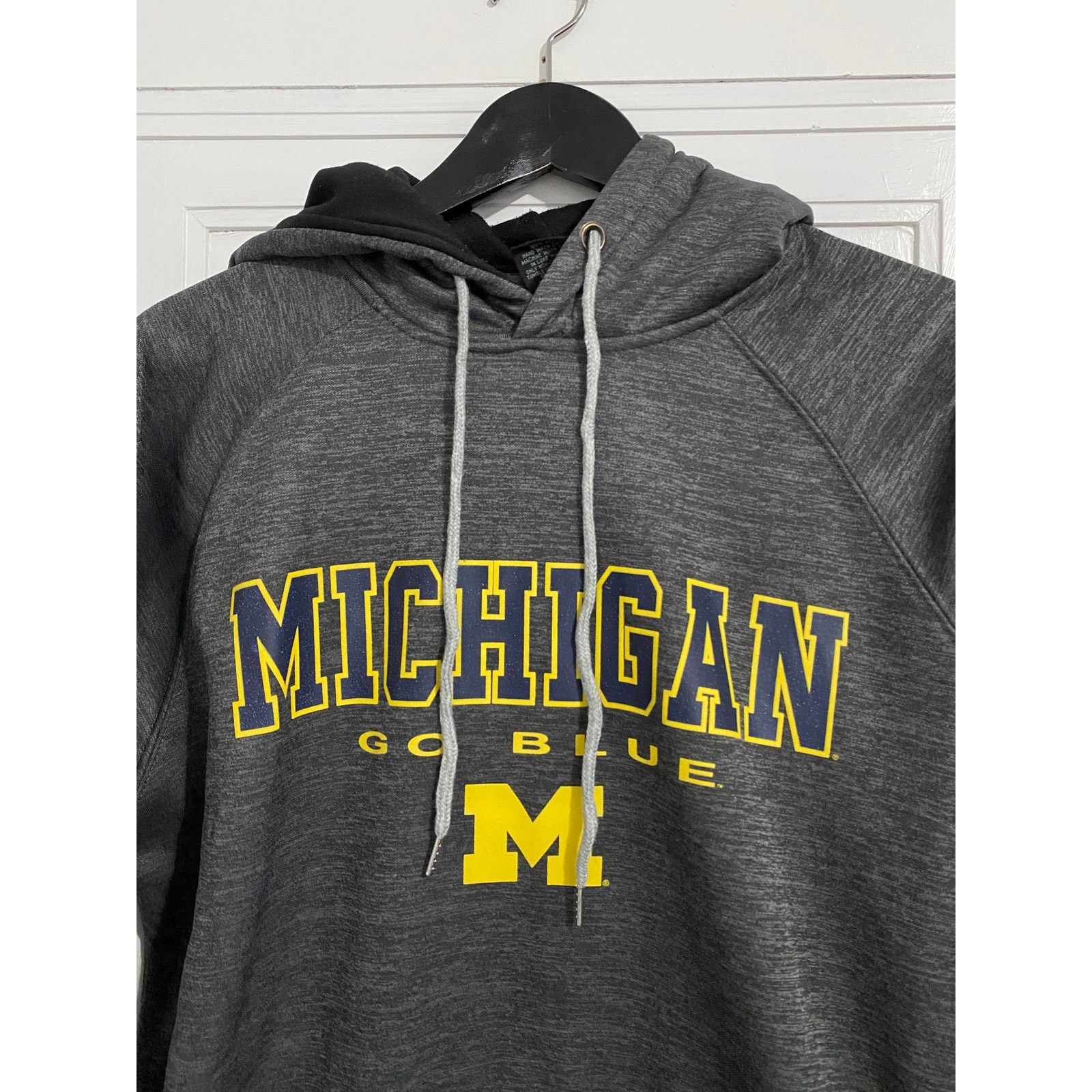 Colosseum Athletics Michigan Wolverines Hoodie Sweatshirt Size Large Size US L / EU 52-54 / 3 - 2 Thumbnail