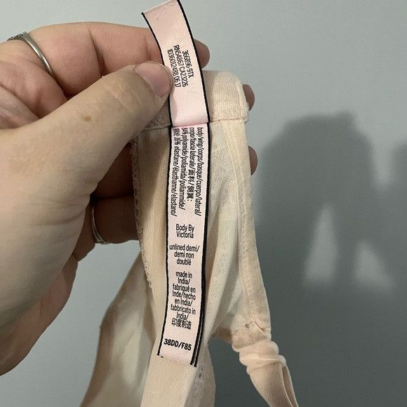 Victoria's Secret Victoria’s Secret VS Unlined Demi Bra size 38DD Size ONE SIZE - 3 Thumbnail