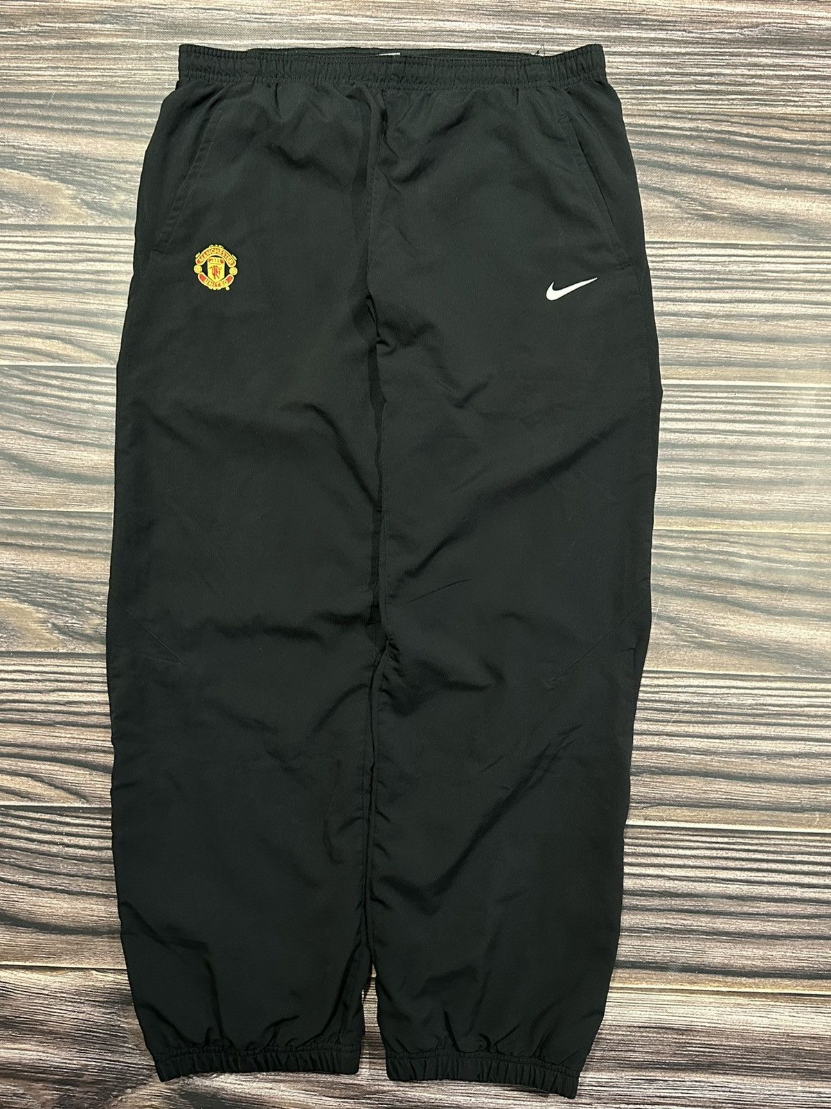 Nike × Vintage Vintage Nike Nylon pants Soccer football Manchester United Size US 34 / EU 50 - 3 Thumbnail