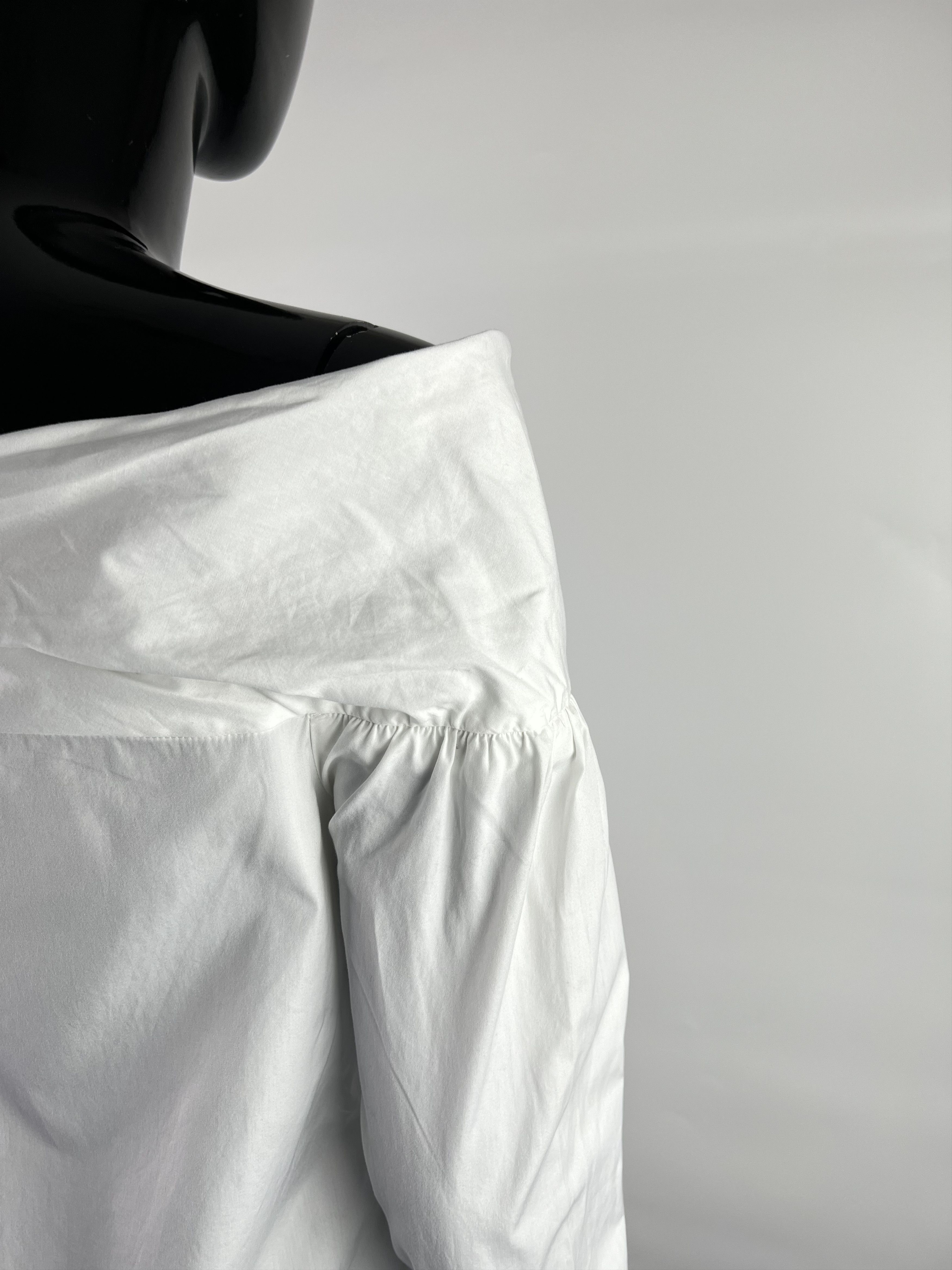 Victoria Beckham Victoria Beckham Pleat Detail Long Sleeve Button Up Shirt Size S / US 4 / IT 40 - 5 Thumbnail