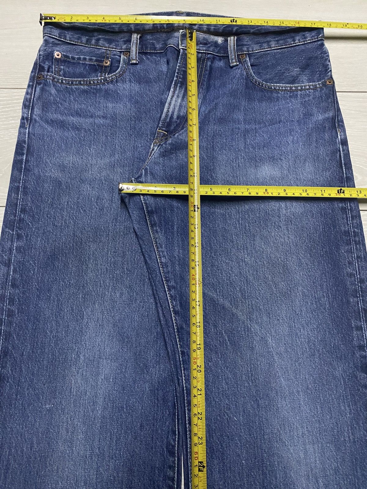 Uniqlo Vintage Japanese Brand Uniqlo Blue Wash Distressed Jeans Size US 35 - 11 Thumbnail
