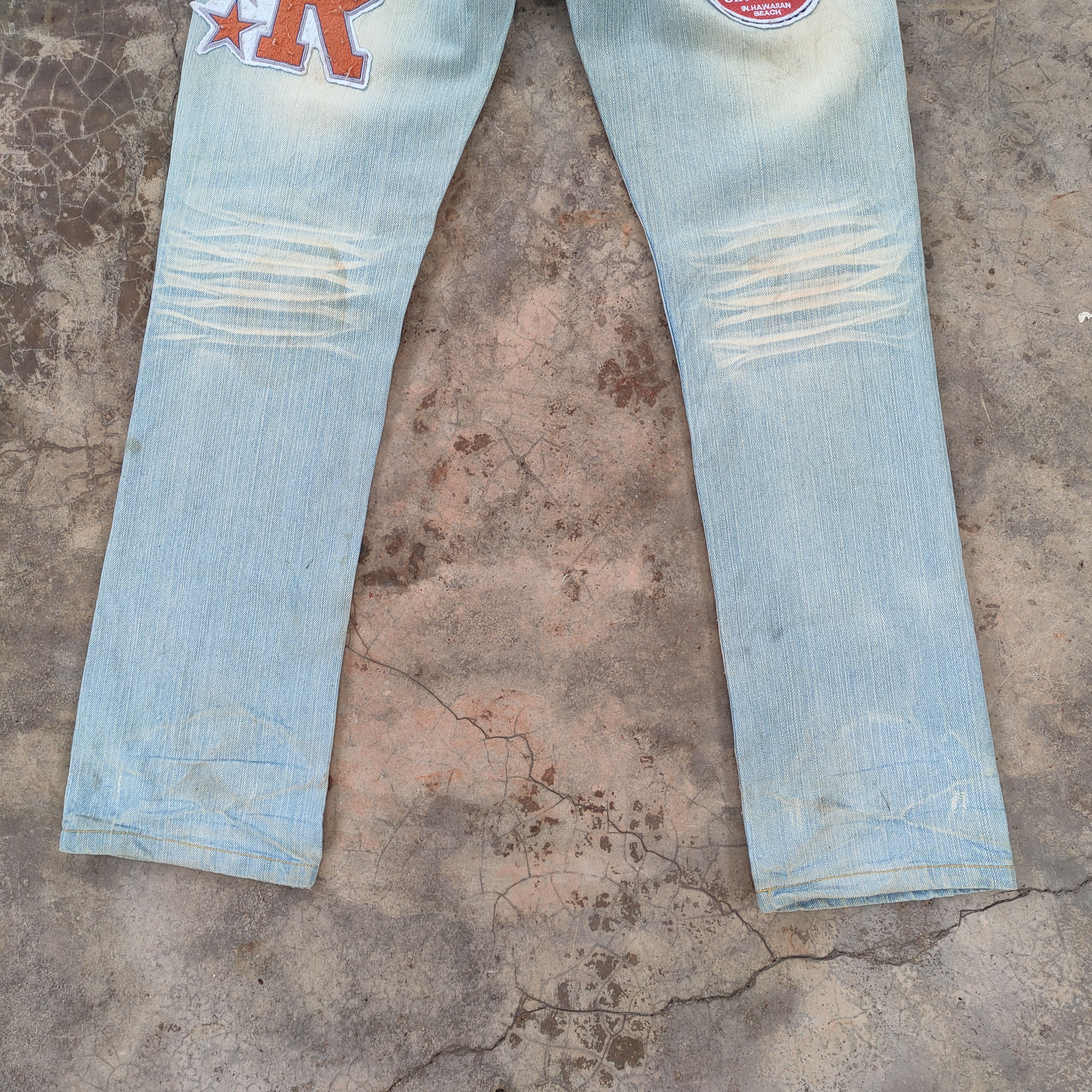 Japanese Brand VINTAGE CLONE DEVGRU PATCH RIPPED FADED JEANS PANTS Size US 33 - 11 Thumbnail