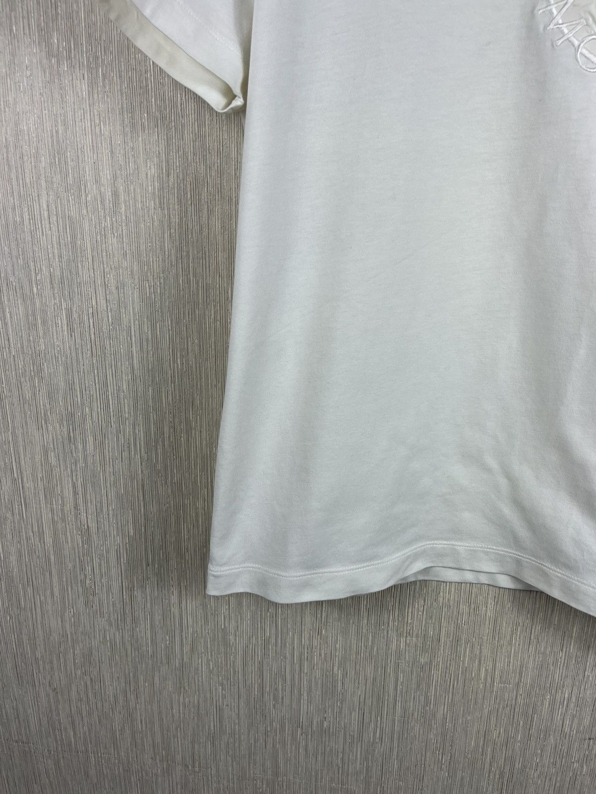 Moncler Moncler big fluffy down logo cream t-shirt tee luxury women Size XS / US 0-2 / IT 36-38 - 6 Thumbnail