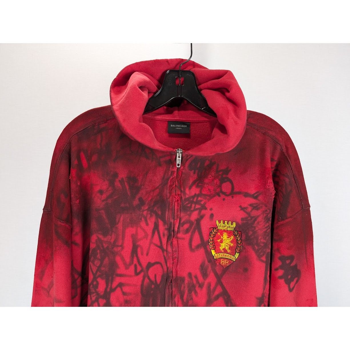 Balenciaga o1rshd1 Skater Zip Hoodie in Red Size US S / EU 44-46 / 1 - 5 Thumbnail