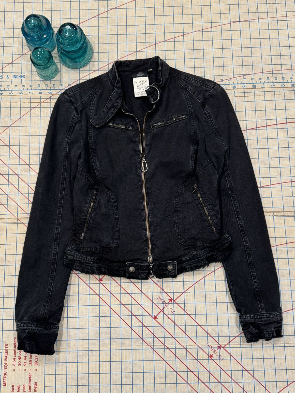 Versace Jeans Couture Versace Jeans Couture Y2K Denim Jacket XS FullZip Black 04/1 Size XS / US 0-2 / IT 36-38 - 1 Thumbnail