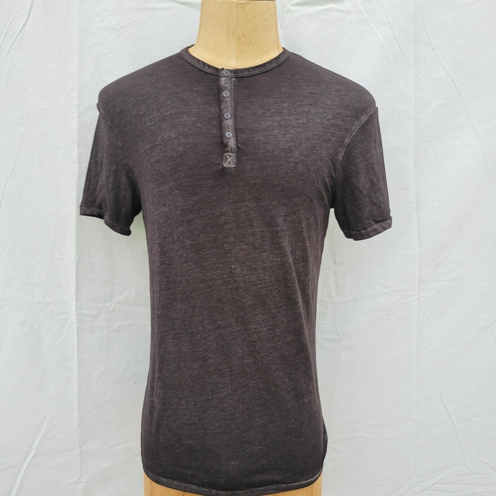Buffalo David Bitton Men's Buffalo David Bitton. Medium Size US M / EU 48-50 / 2 - 1 Thumbnail