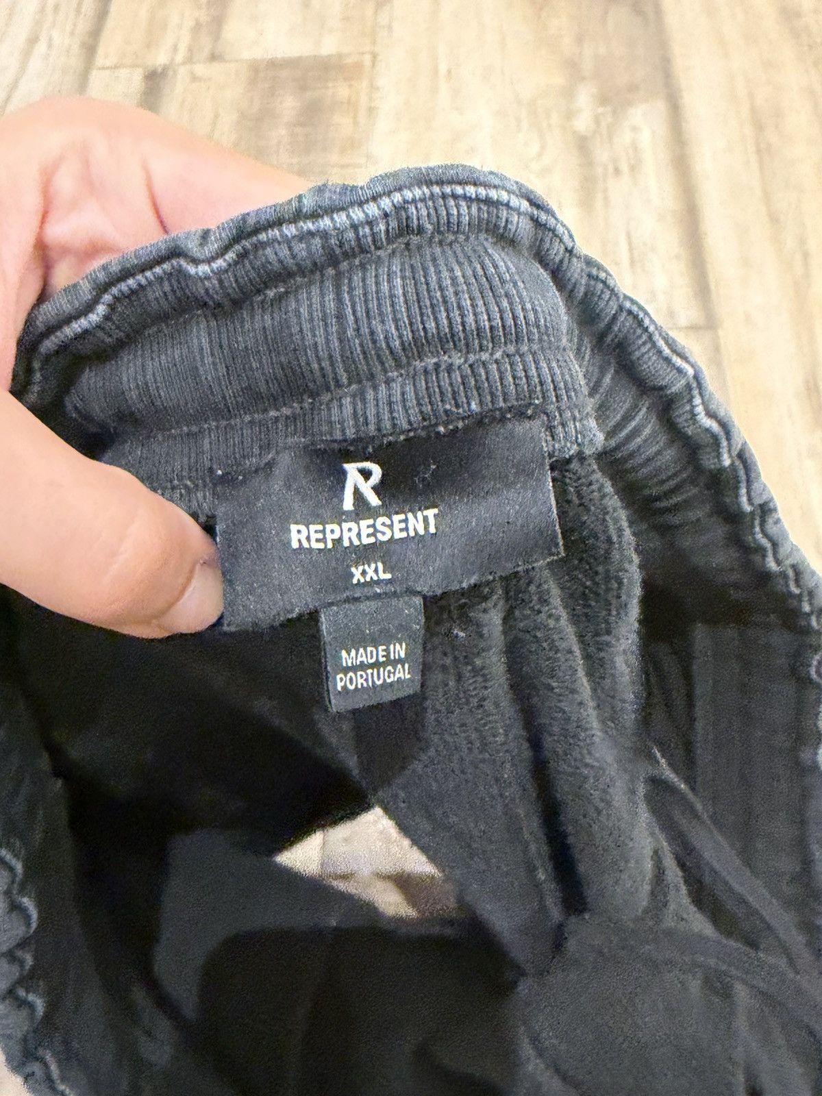 Represent Clo. Represent Metallica sweatshorts Size US 36 / EU 52 - 3 Thumbnail
