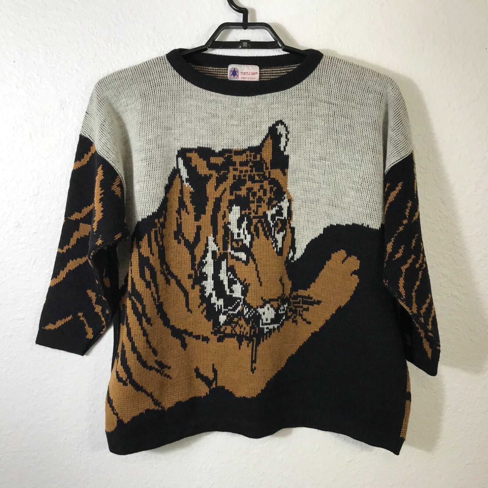 image of Gloverall Vintage Turtle Bay Sweater Womens XL All Over Tiger Print Long Sleeve Acrylic in White