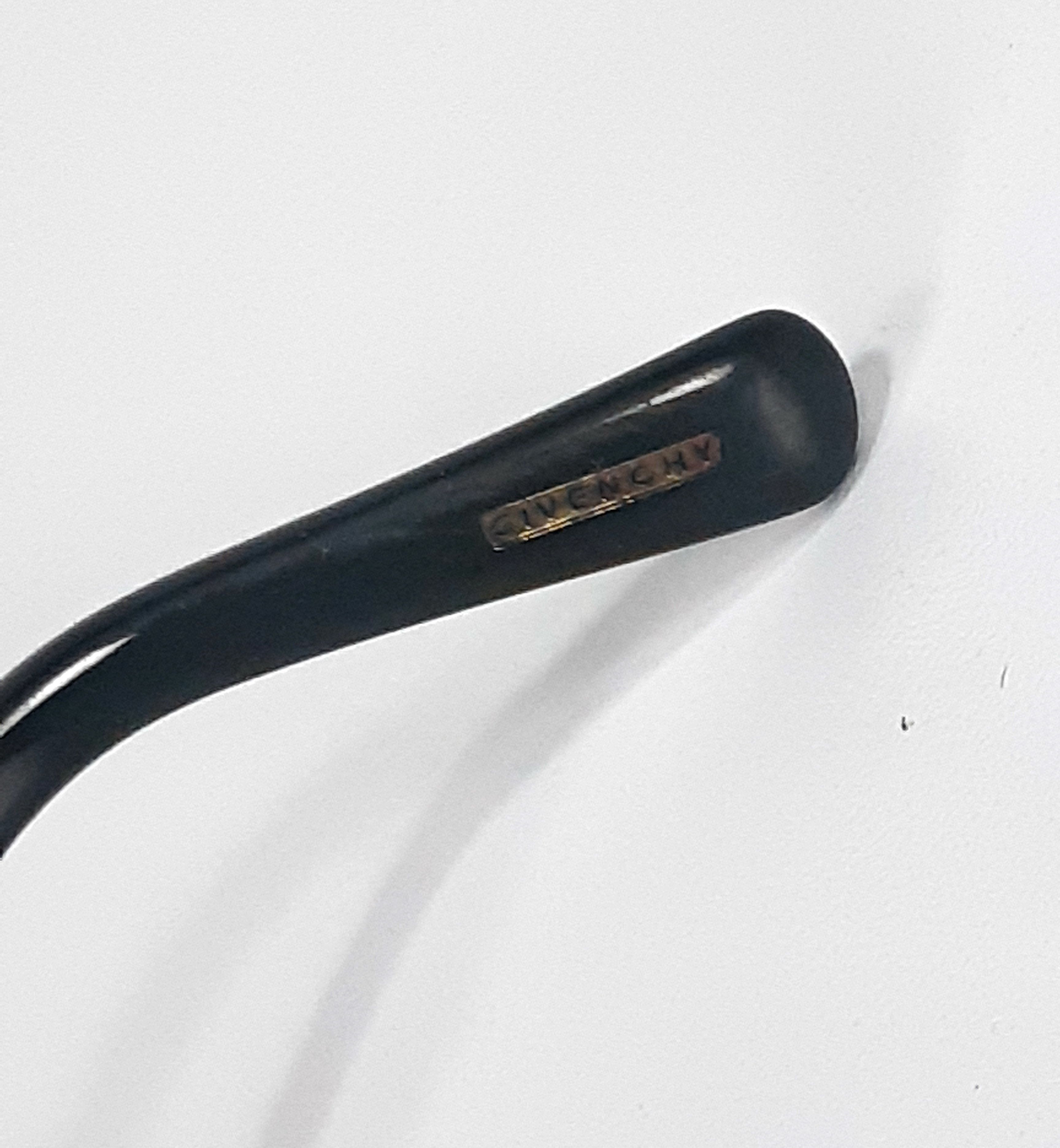 Givenchy GIVENCHY VGV 588 Italy Eyeglasses Frame Size ONE SIZE - 9 Thumbnail