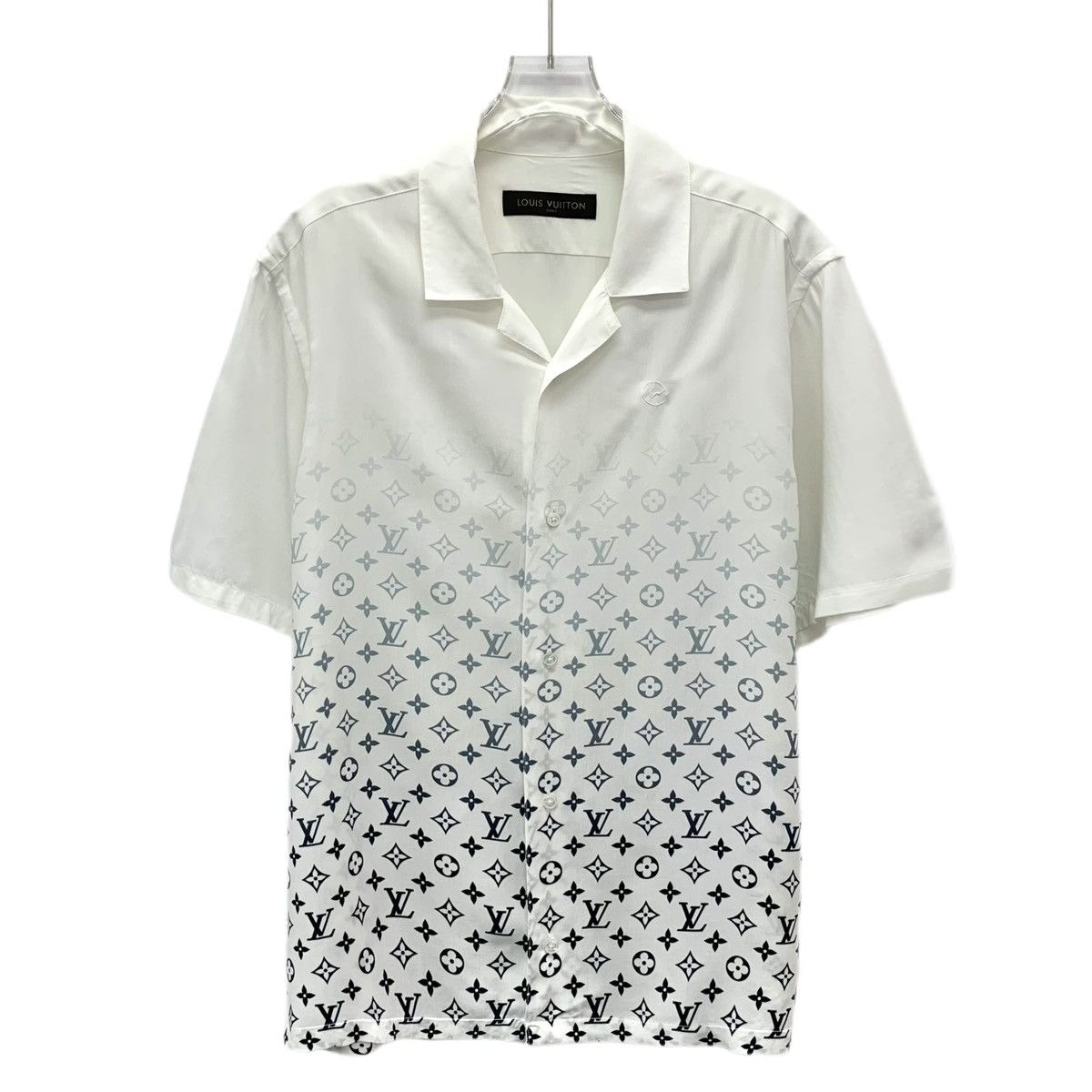 Louis Vuitton Louis Vuitton Monogram Gradient Short Sleeve Shirt K26WX Size US L / EU 52-54 / 3 - 1 Thumbnail