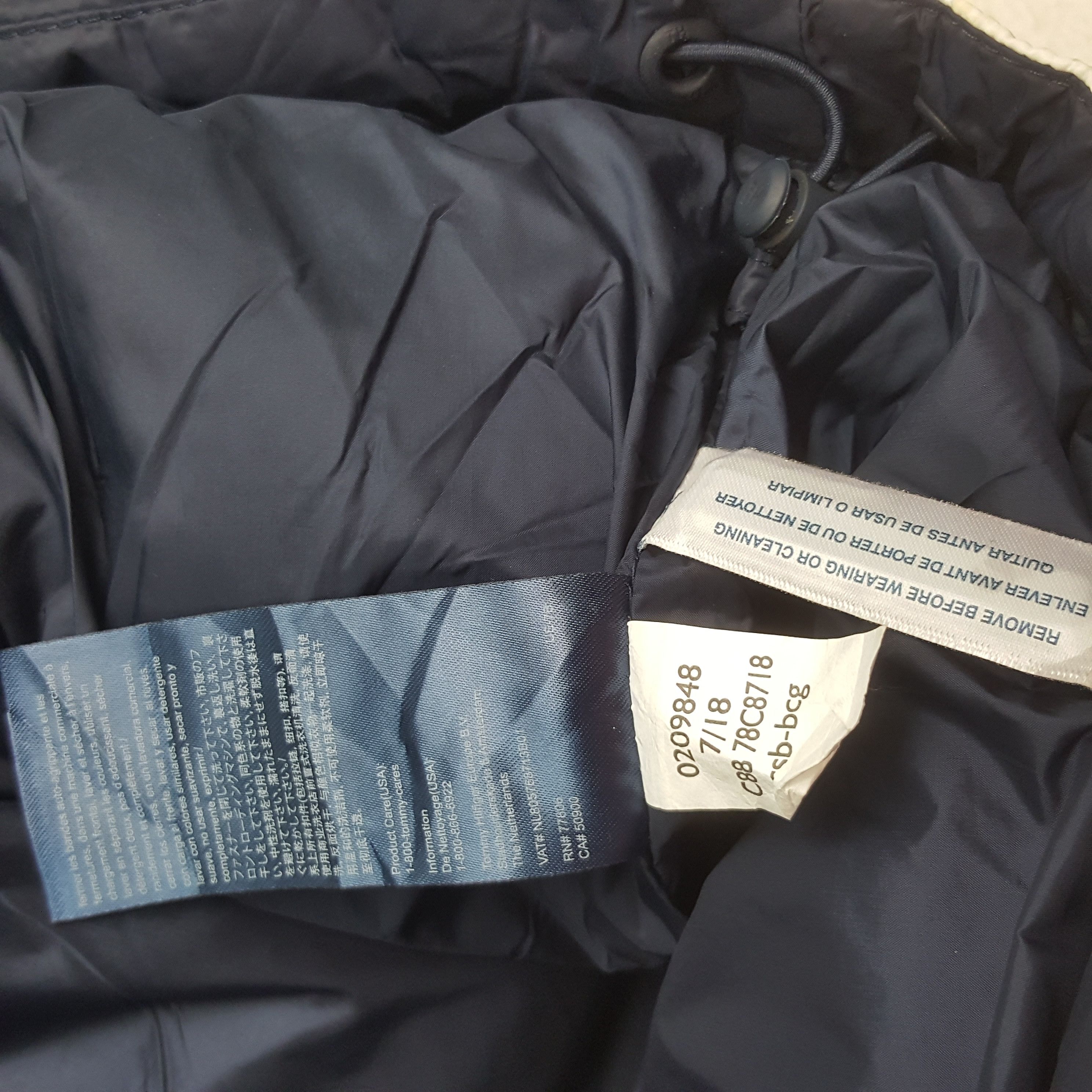 Tommy Hilfiger Vintage Tommy Hilfiger Puffer Winter Jacket Size US M / EU 48-50 / 2 - 8 Thumbnail