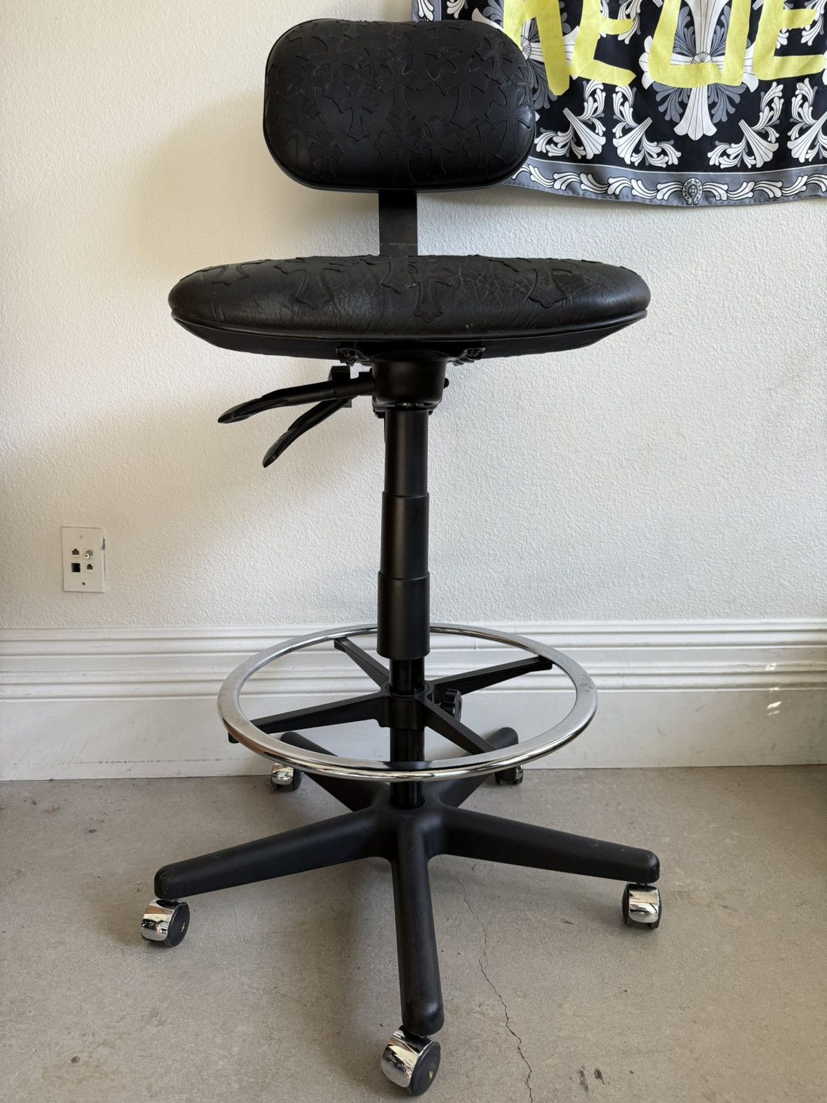 Chrome Hearts CHROME HEARTS VINTAGE LEATHER 66 CROSS PATCH CHAIR FURNITURE Size ONE SIZE - 2 Thumbnail
