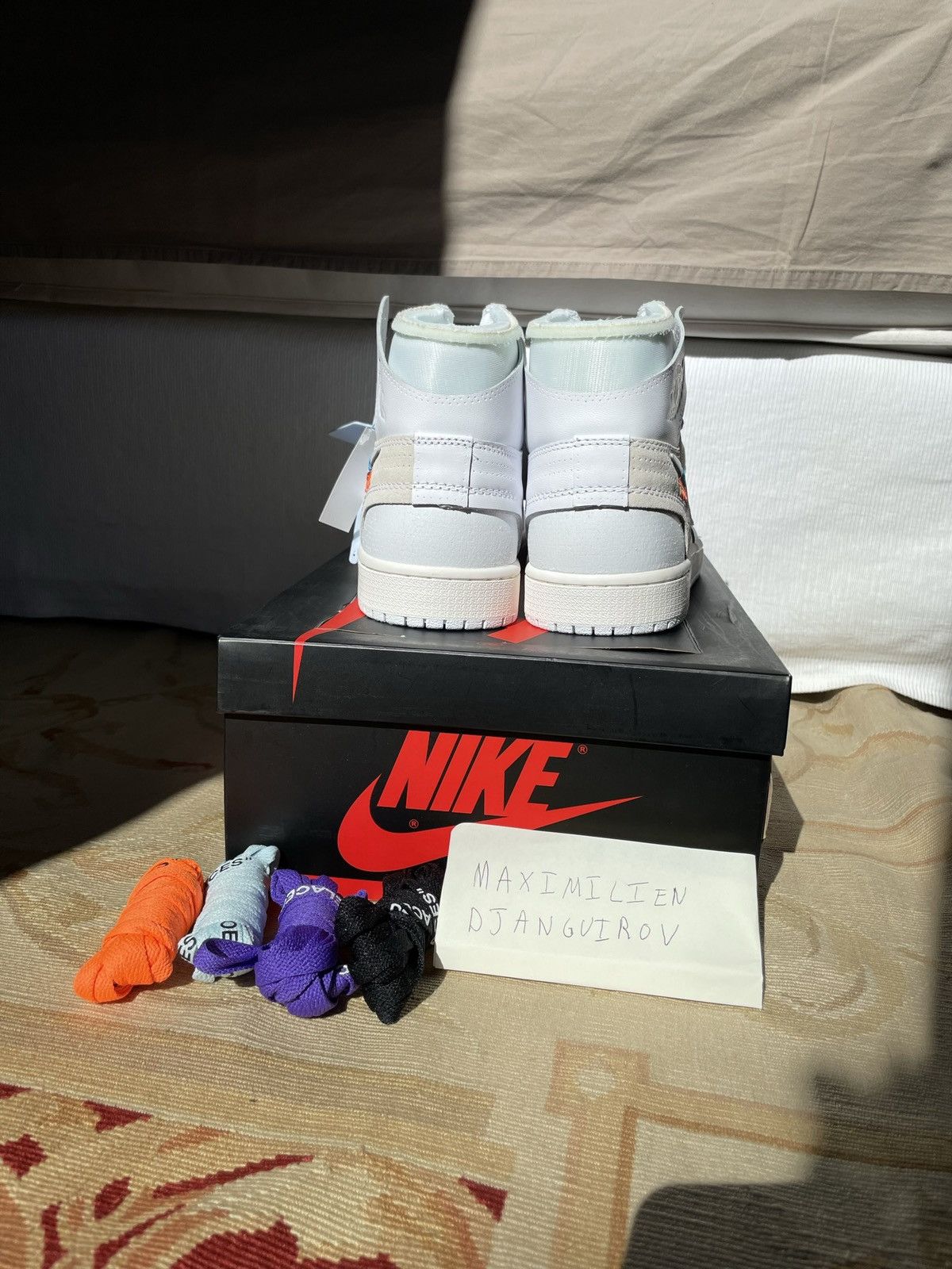 Nike × Off-White Air Jordan 1 Retro High Off-White White 9.5 US DSWT Size US 9.5 / EU 42-43 - 5 Thumbnail