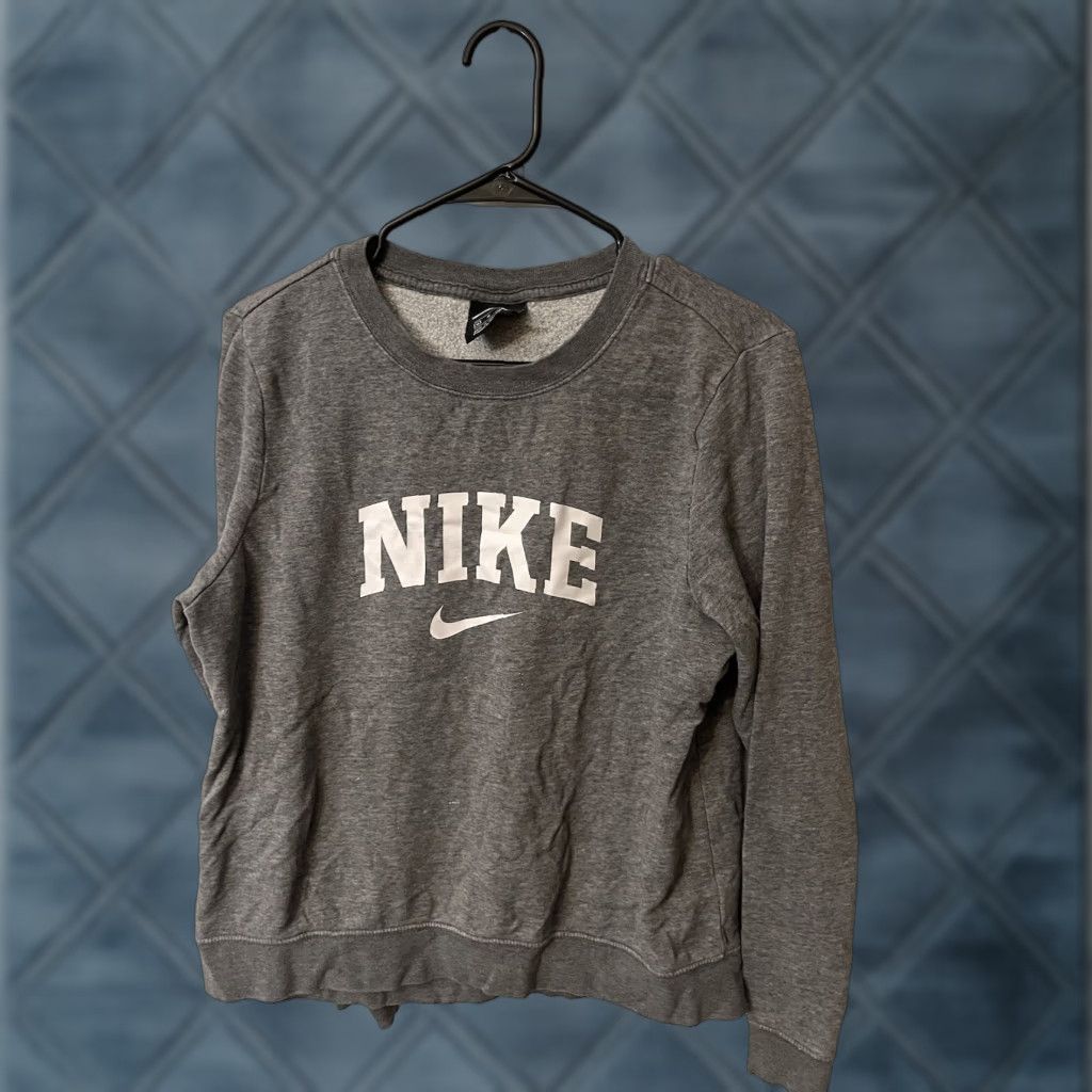 Nike Nike Sweater Women's Grey Size Medium BV3453-071 Size M / US 6-8 / IT 42-44 - 1 Thumbnail