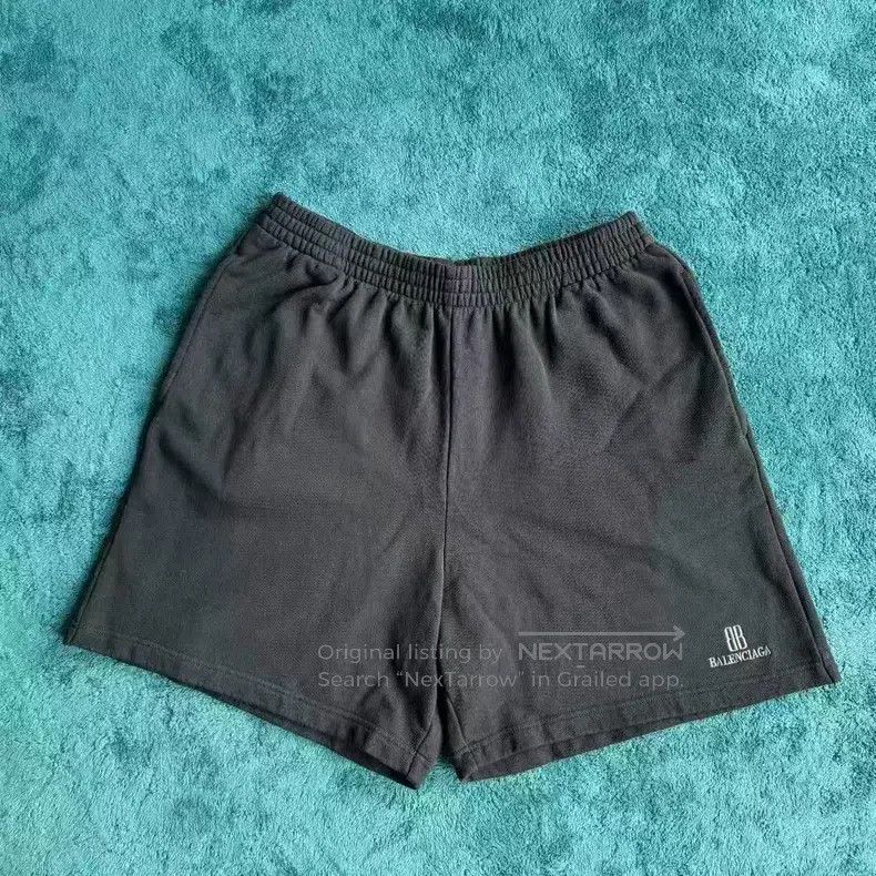 Balenciaga Balenciaga size S Embroidered Logo BB Letter Shorts Size US 27 - 1 Thumbnail