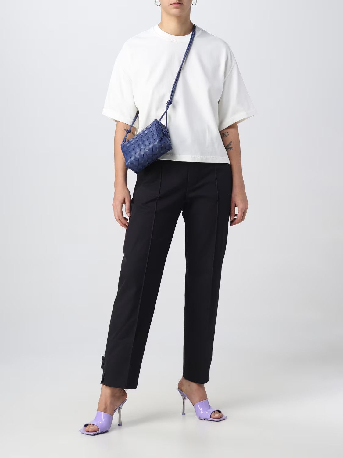 Bottega Veneta o1y0725 Casual Pant in Black Size 26" / US 2 / IT 38 - 4 Thumbnail