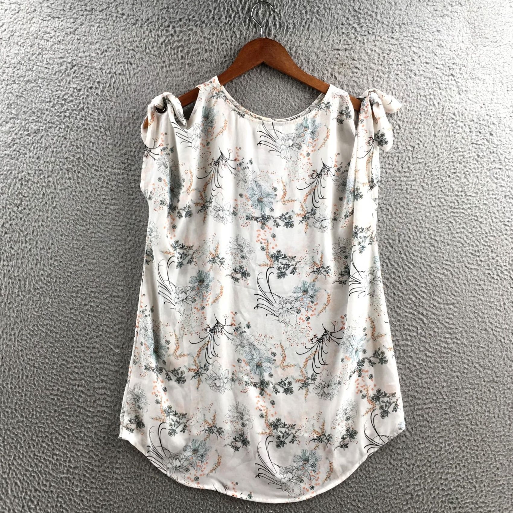Vintage Maurices Blouse Top Womens Medium White Floral Sleeveless Tie Shoulder Pullover Size M / US 6-8 / IT 42-44 - 7 Thumbnail