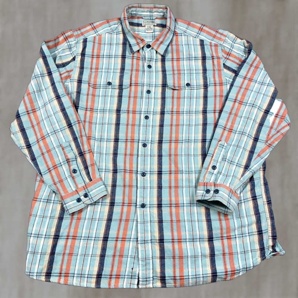 Vintage LL Bean Button-Up Shirt Men XL Light Blue Plaid Heavy Pockets Casual Workwear Flannel Cotton Dense All Seasons 100% Cotton Regular Fit Size US XL / EU 56 / 4 - 1 Thumbnail