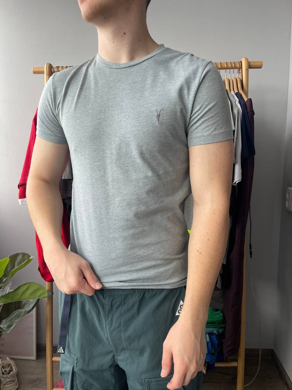 Allsaints × Designer × Streetwear Allsaints tee shirt casual mini logo streetwear sale Size US XS / EU 42 / 0 - 1 Thumbnail