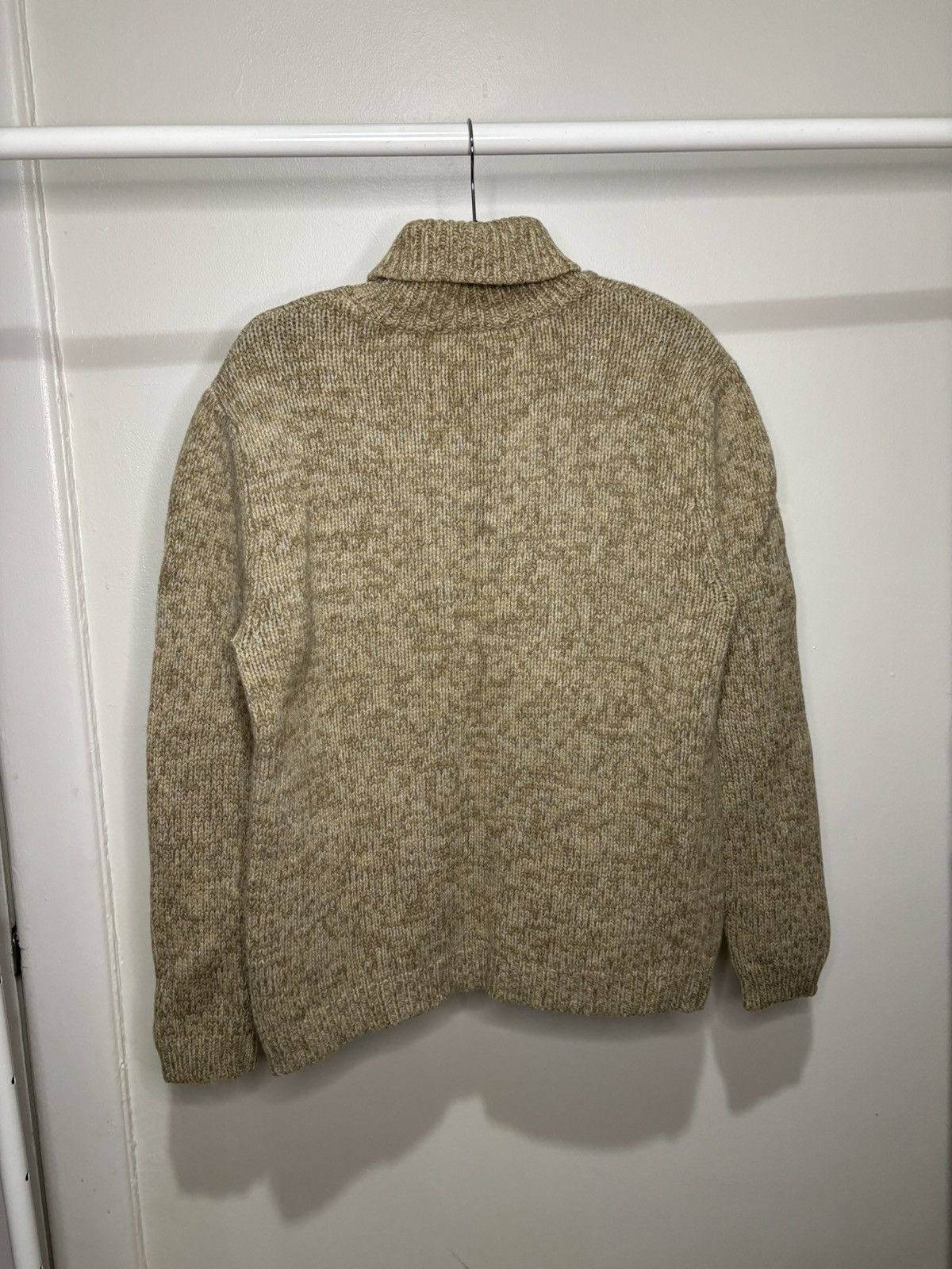 DKNY × Vintage Vintage 1990s Chunky Beige Knit Turtleneck Sweater Size US M / EU 48-50 / 2 - 6 Thumbnail