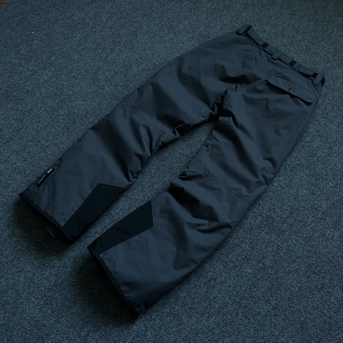 Hypebeast VTG Women’s Snow-pants The Edge Size 12 Snowboards 00s USA Size 34" / US 12 / IT 48 - 8 Thumbnail