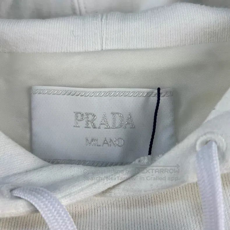 Prada Prada Solid colour relief triangle Logo hooded sweatshirt Size US M / EU 48-50 / 2 - 4 Thumbnail