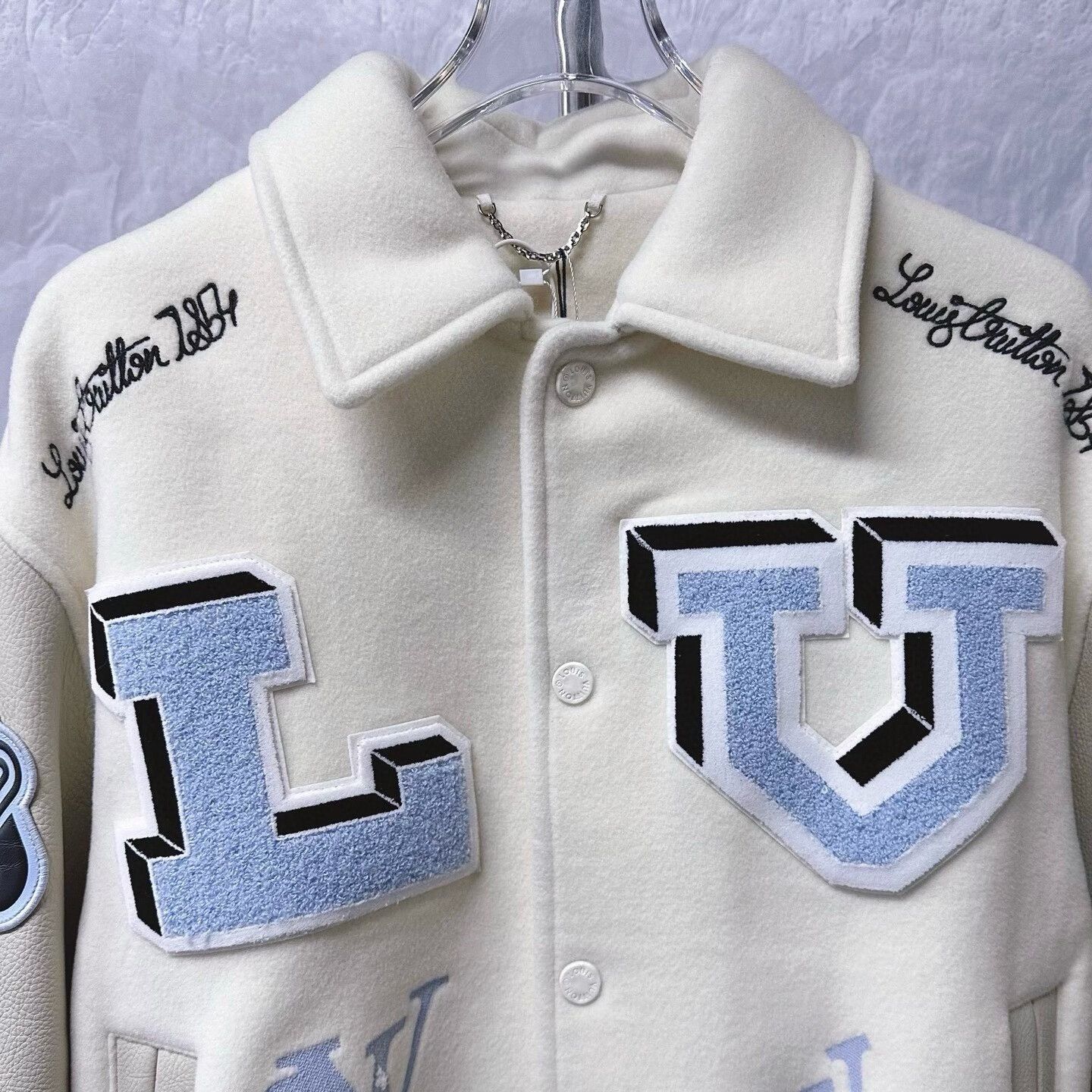 Louis Vuitton louis vuitton embroidered logo baseball jacket Size US L / EU 52-54 / 3 - 3 Thumbnail