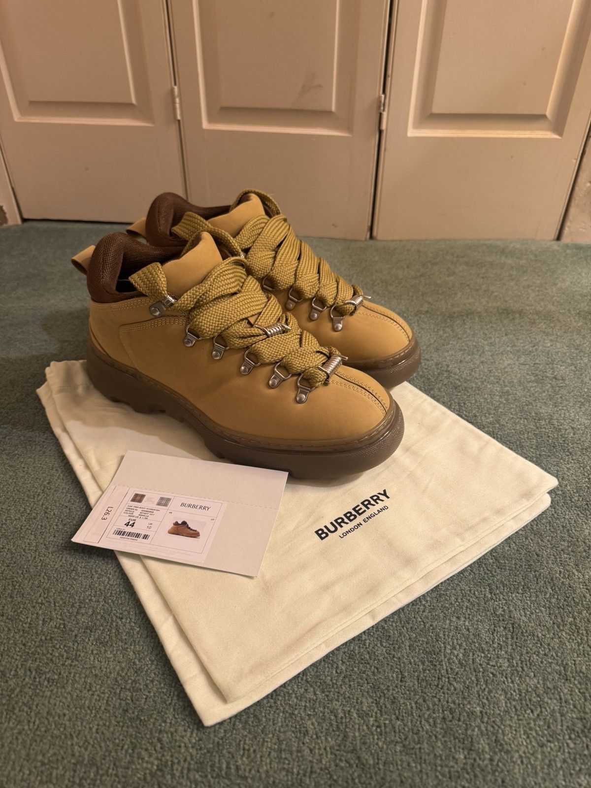 Suede Boots with Barbed Wire
