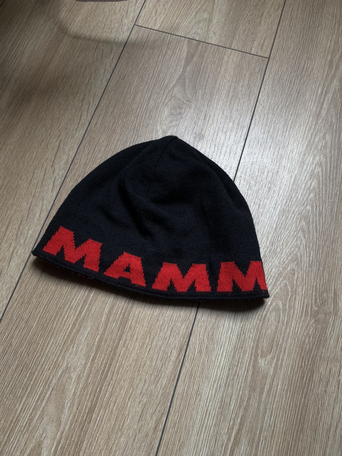 Mammut Y2K MAMMUT Reversible Beanie Elephant Hat Size ONE SIZE - 6 Thumbnail