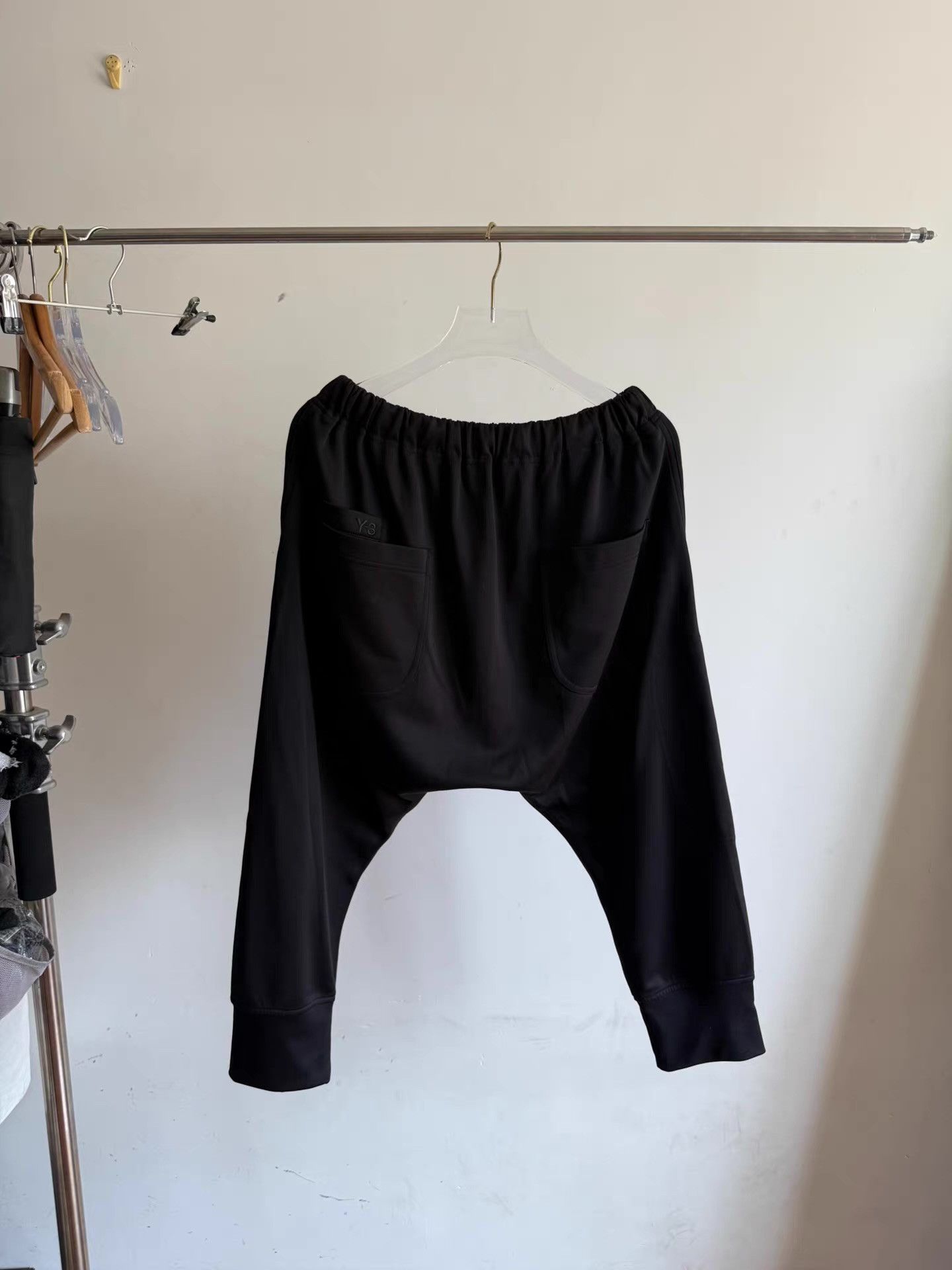 Y-3 Y-3 Cropped Track Pants Q17 Size US 32 / EU 48 - 3 Thumbnail