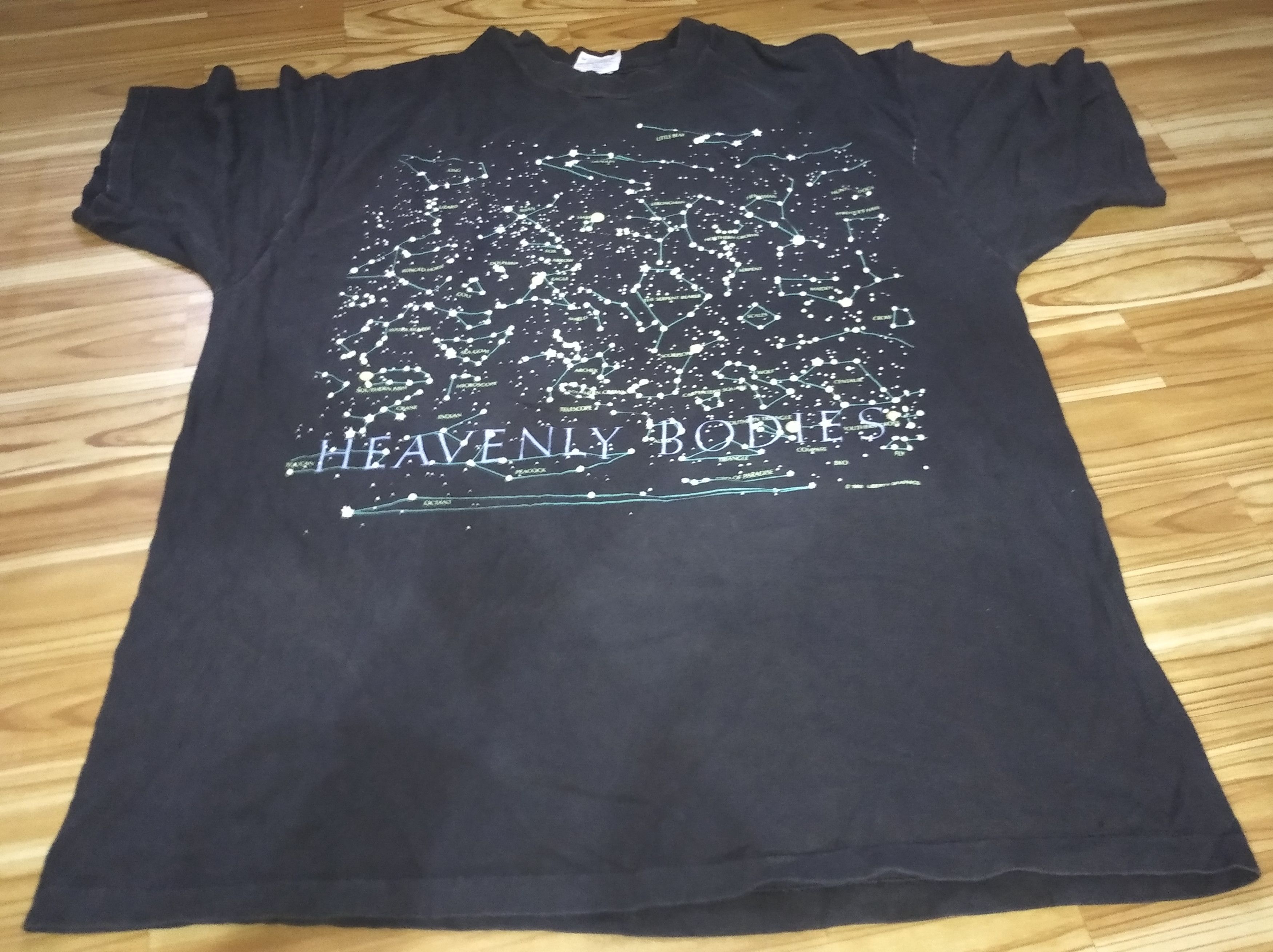 Arts & Science × Hanes × Vintage Vintage 1992 librety grapics heavenly bodies tshirt M L rade Size US L / EU 52-54 / 3 - 1 Thumbnail