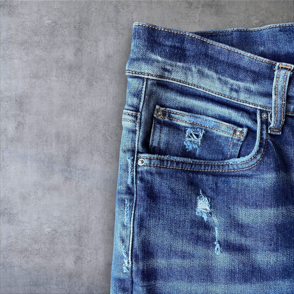 Amiri VERY CLEAN AMIRI FRACTURED STRAIGHT-LEG JEANS SIZE 33 Size US 33 - 3 Thumbnail