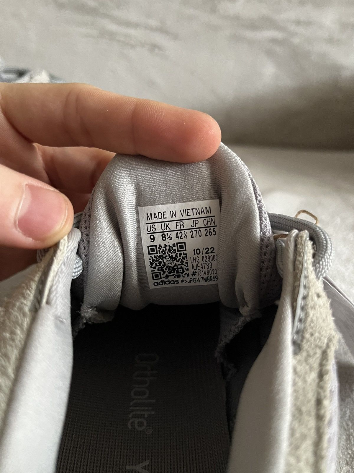 Adidas Adidas Yeezy 500 Stone Salt 42 2/3 Size US 9 / EU 42 - 13 Thumbnail